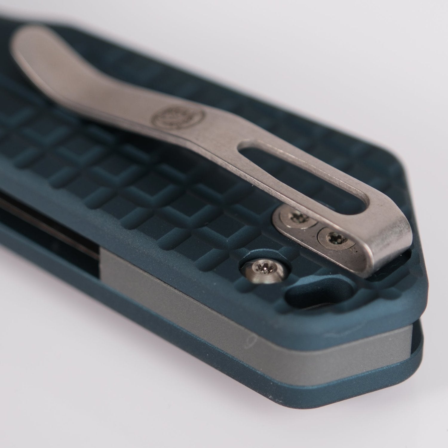 Vosteed Hedgehog Knife Detail: Pocket Clip and Handle