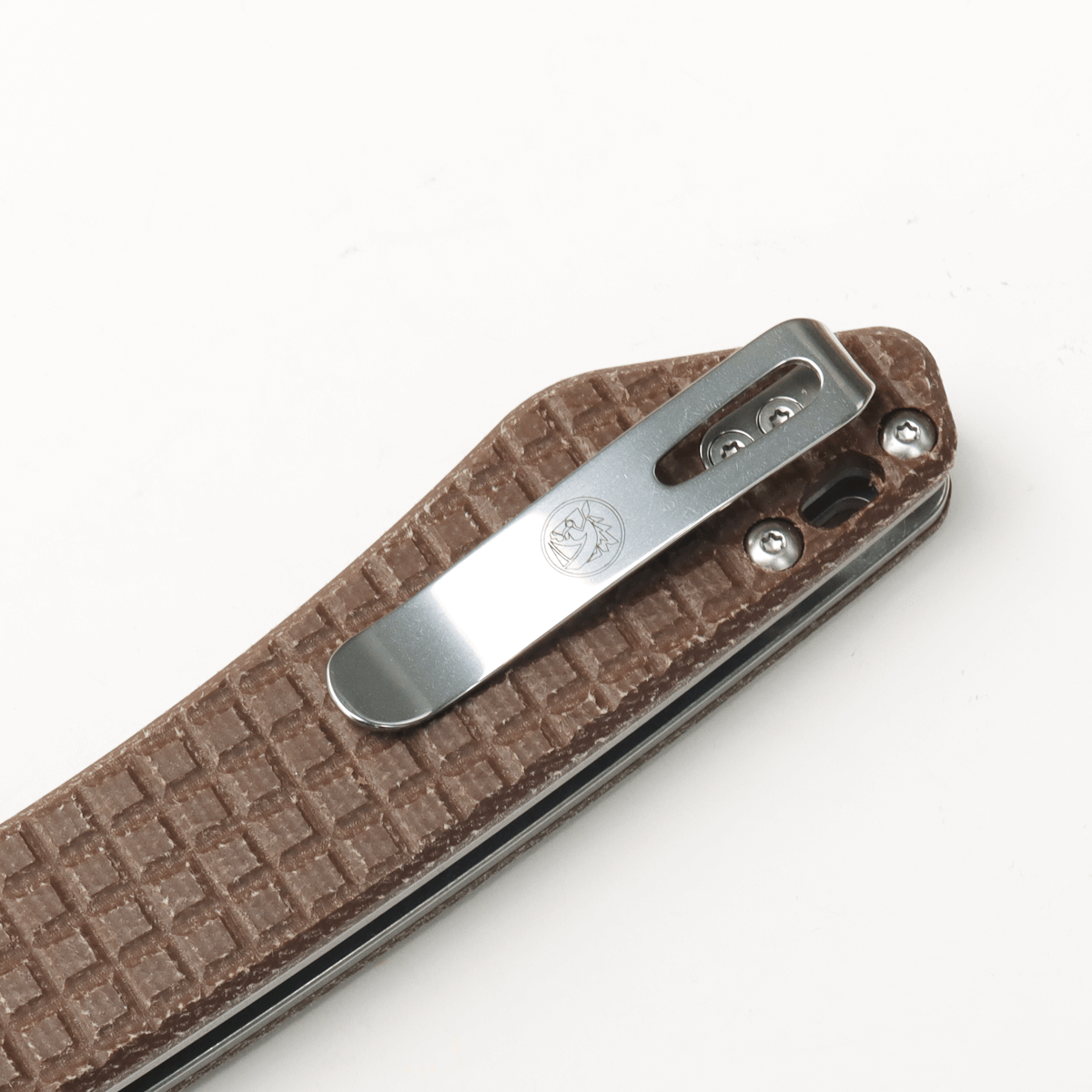 Vosteed Gator knife detail: handle with pocket clip