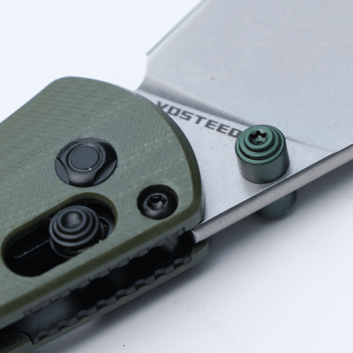 Vosteed Mini Nightshade Knife Detail - Green G10 Handle