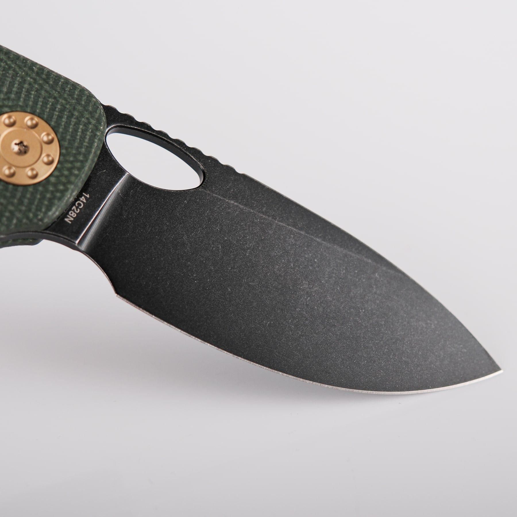 Vosteed Acorn Knife - Close-up of Black Blade and Handle