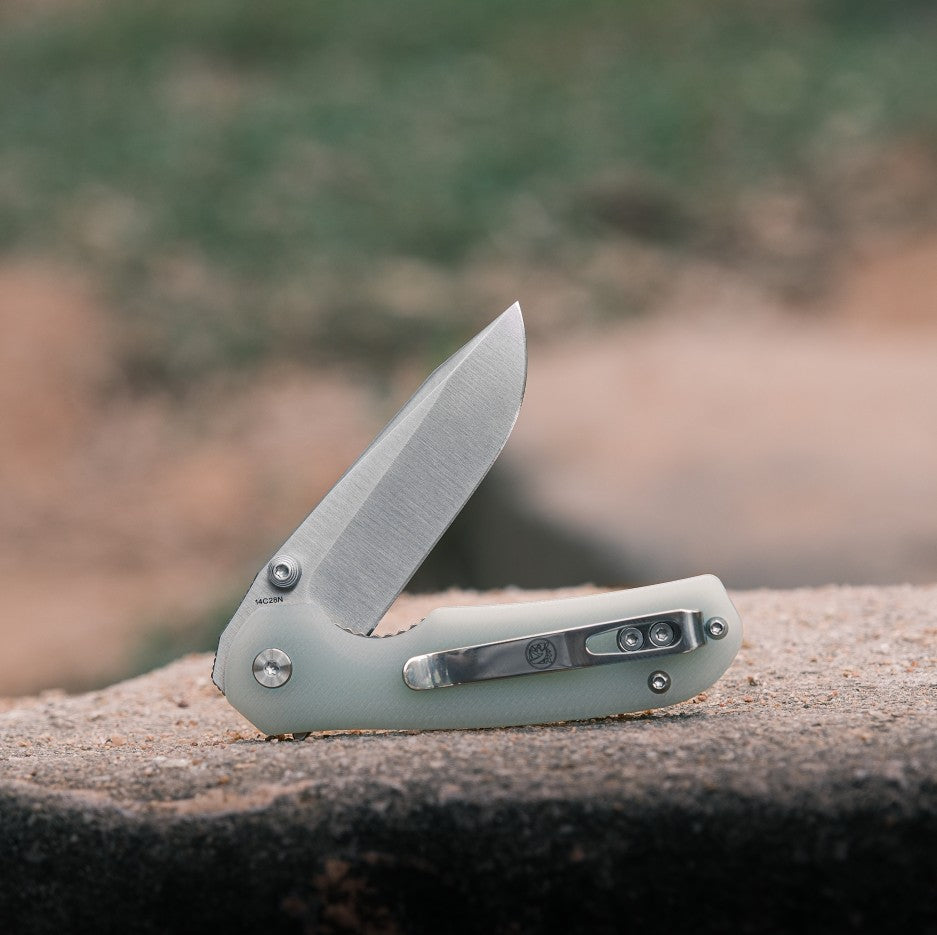 Vosteed Chipmunk knife with jade G10 handle and pocket clip
