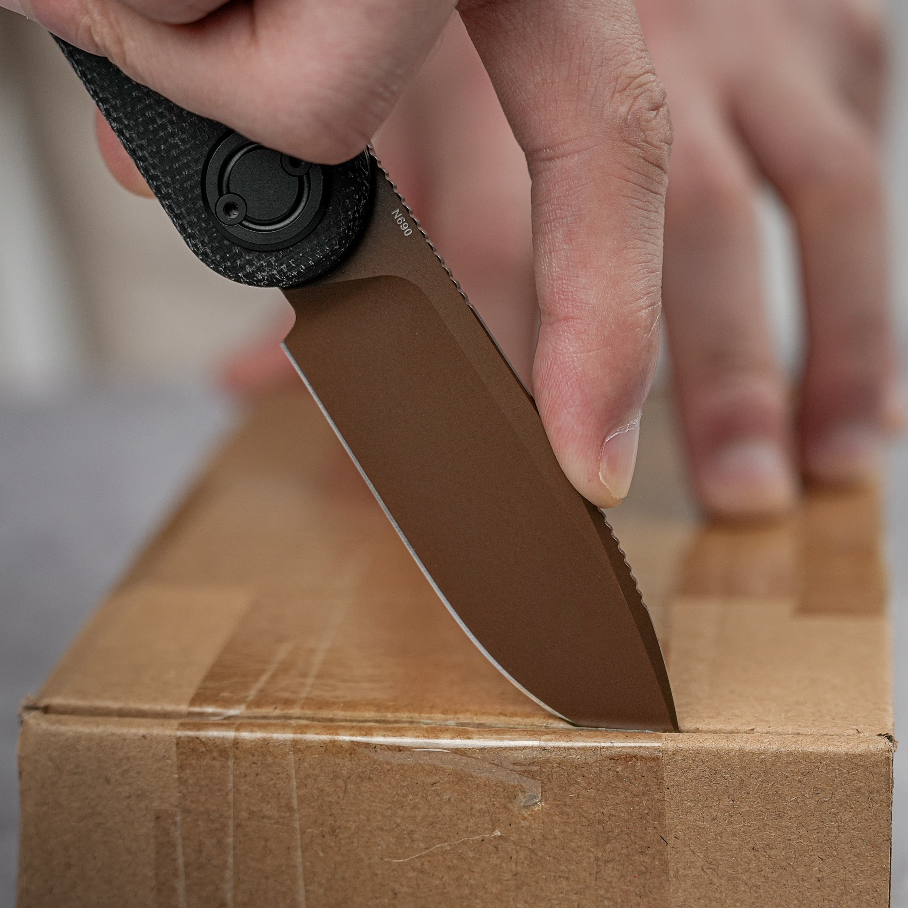 Corgi® V 295 - Vanchor lock® (2.95" N690 Blade & Micarta Handle) - A3709