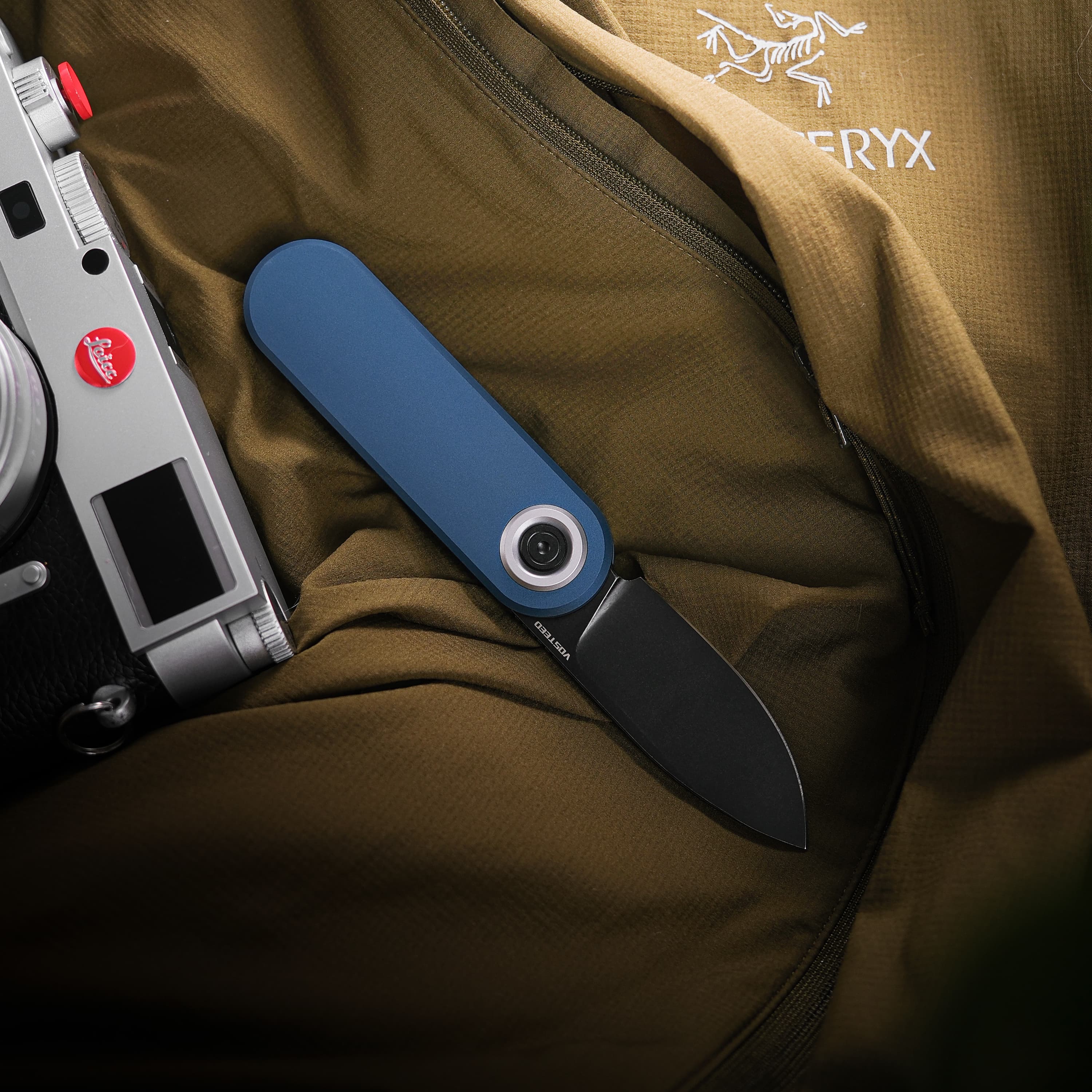 Vosteed Corgi V knife with open blade, EDC companion