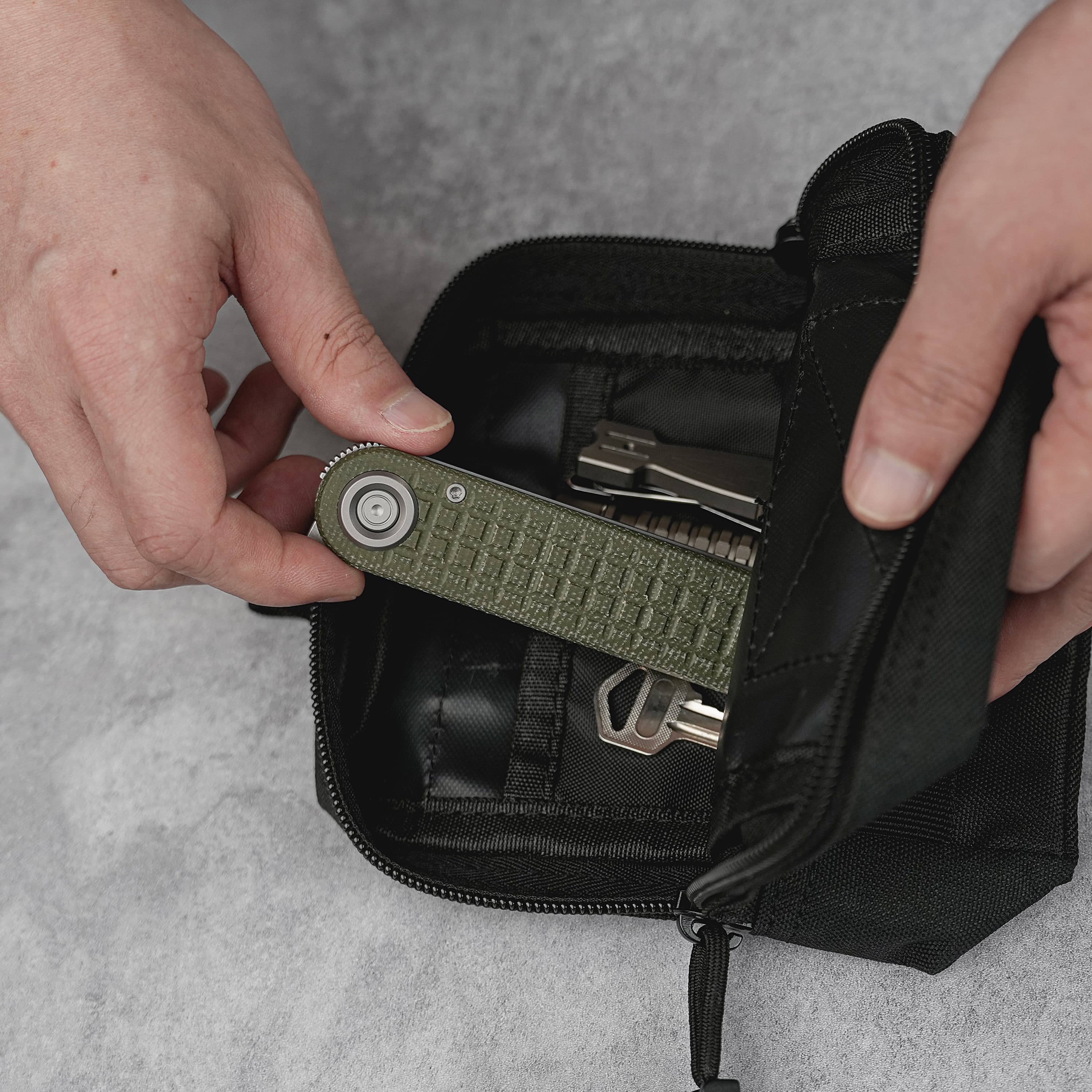 Corgi® V 295 - Vanchor lock® (2.95" N690 Blade & Micarta Handle) - A3710