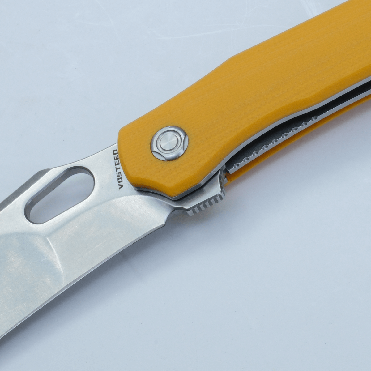 Vosteed Griffin Knife Detail - Blade, Handle & Vosteed logo