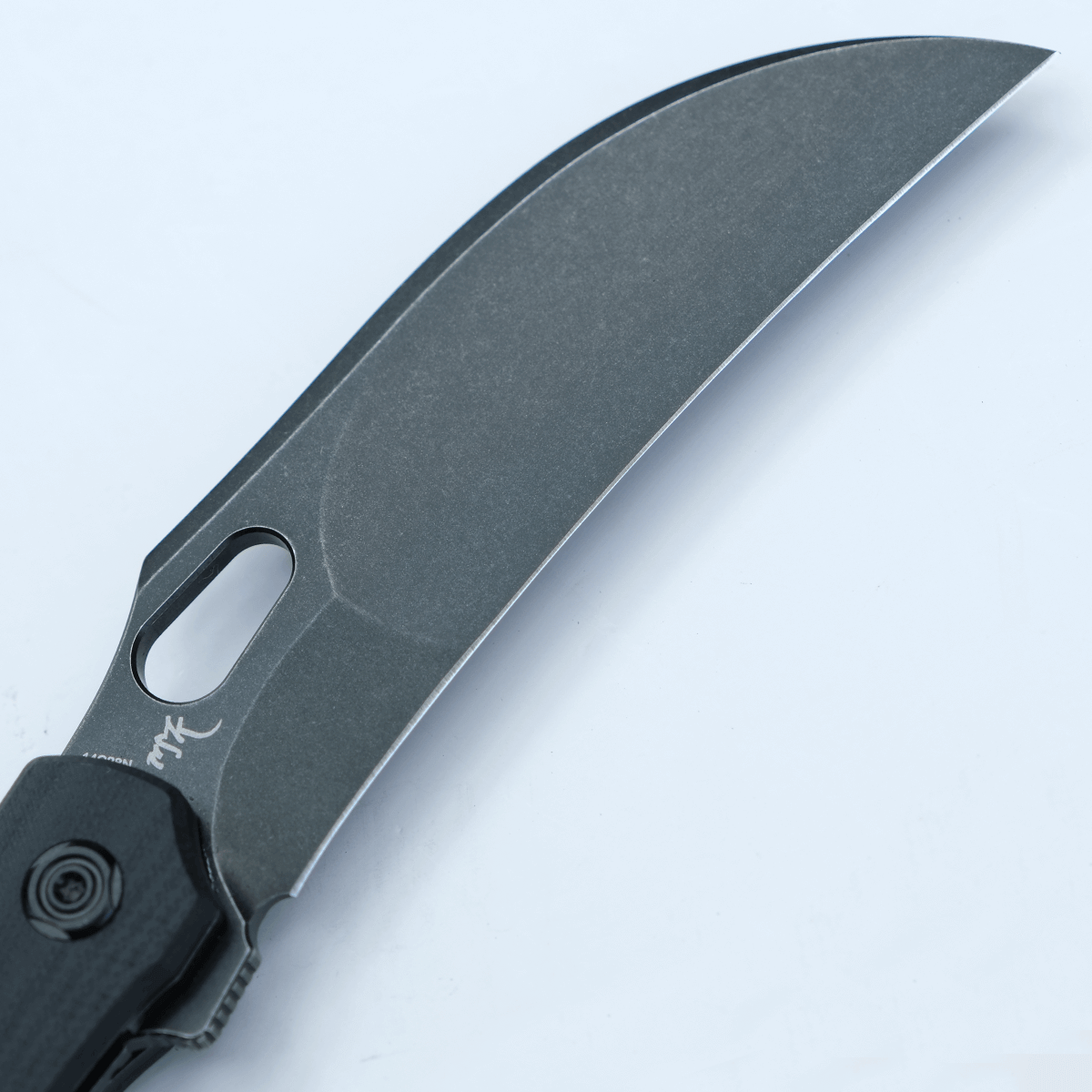 Vosteed Griffin Hawkbill blade detail
