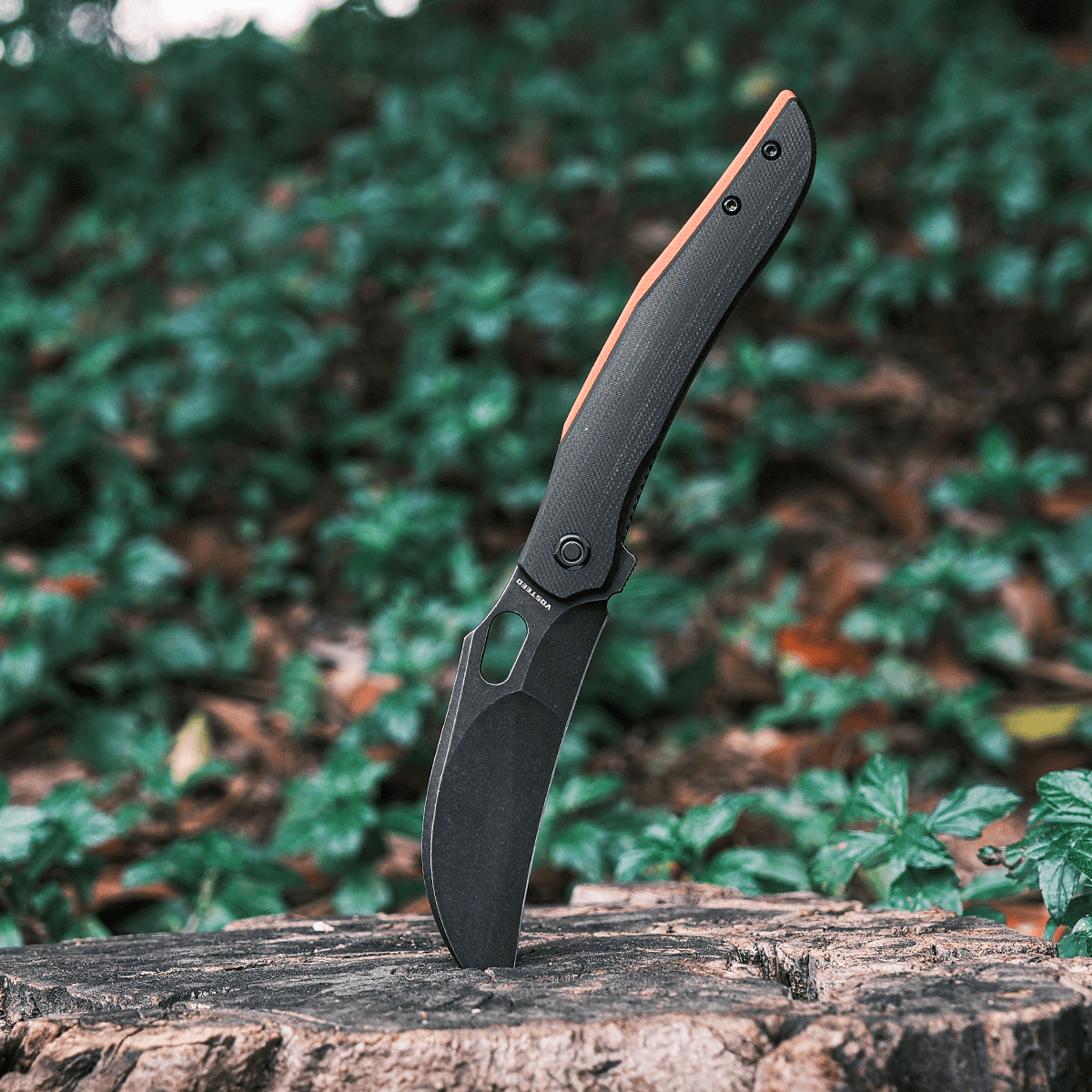 Vosteed Griffin Hawkbill Knife on Stump
