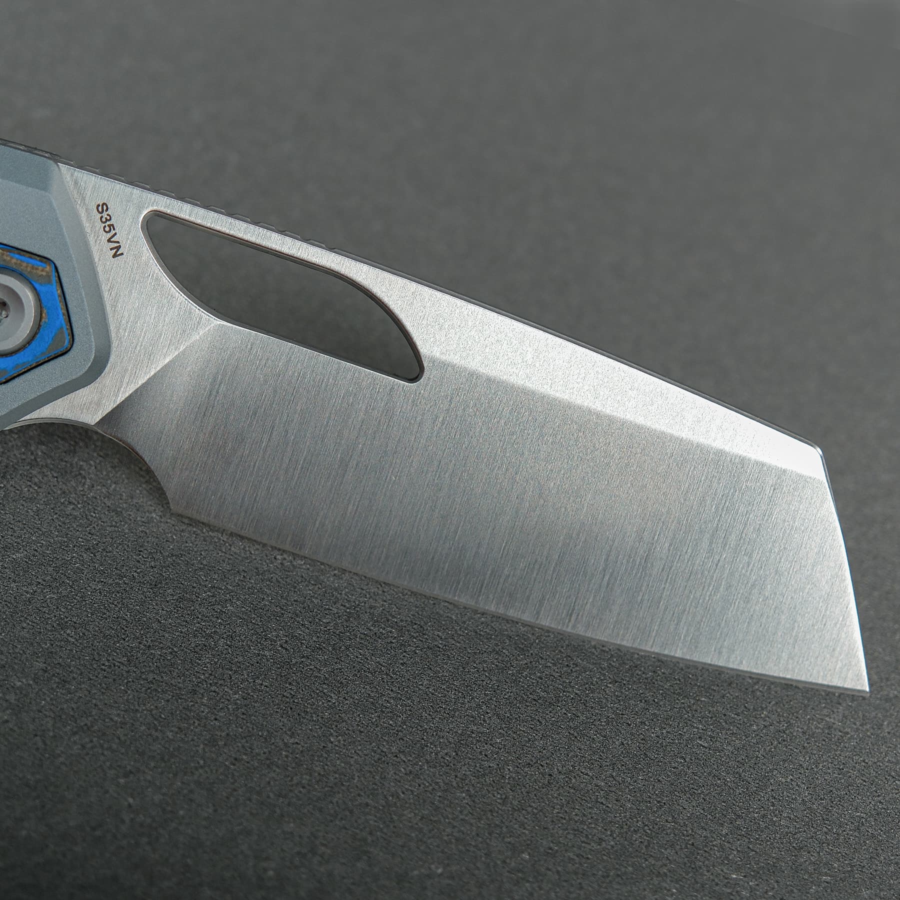 Kroc -Top Liner Lock (2.99" S35VN Blade & Aluminum & Ocean Micarta Handle) - A1801