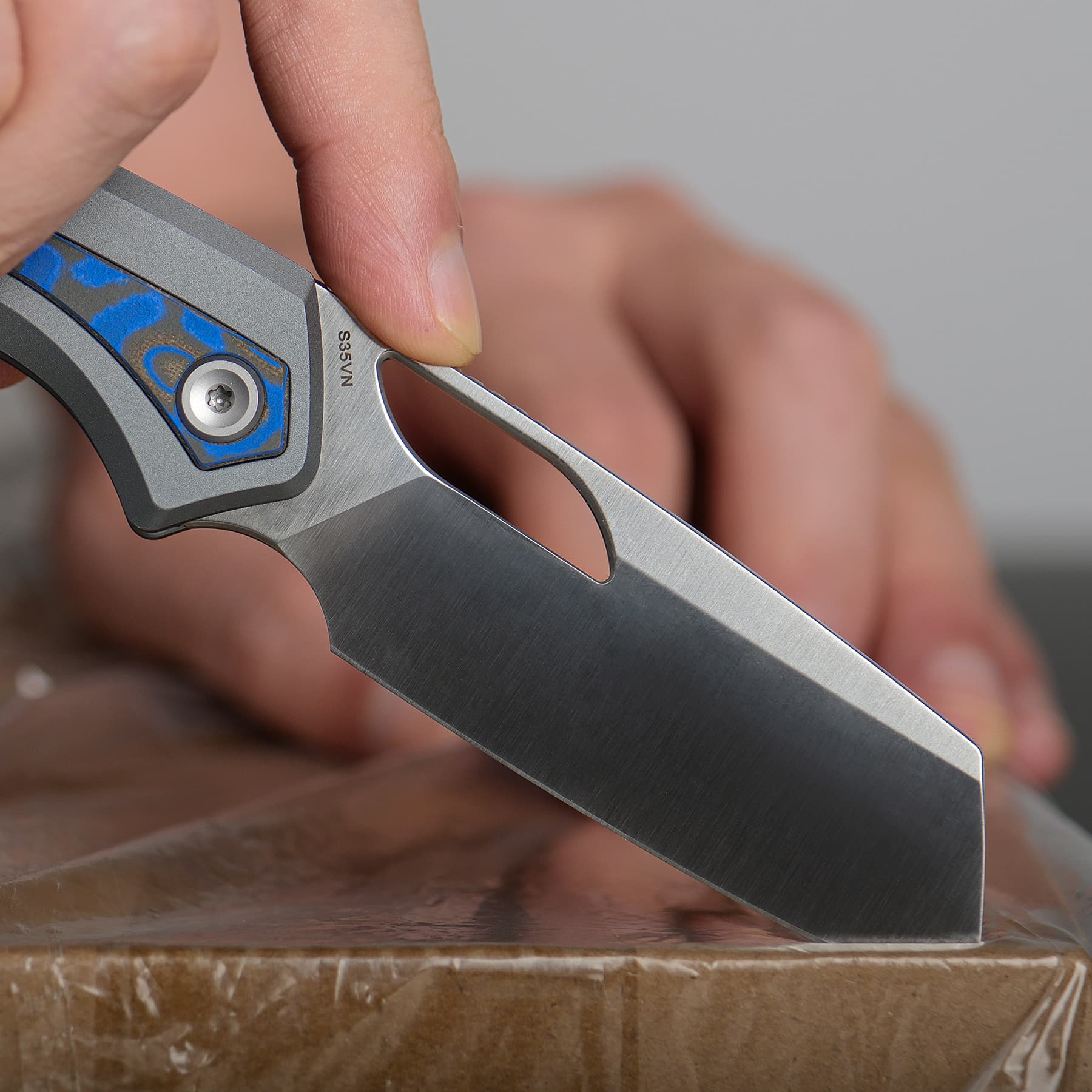 Kroc -Top Liner Lock (2.99" S35VN Blade & Aluminum & Ocean Micarta Handle) - A1801