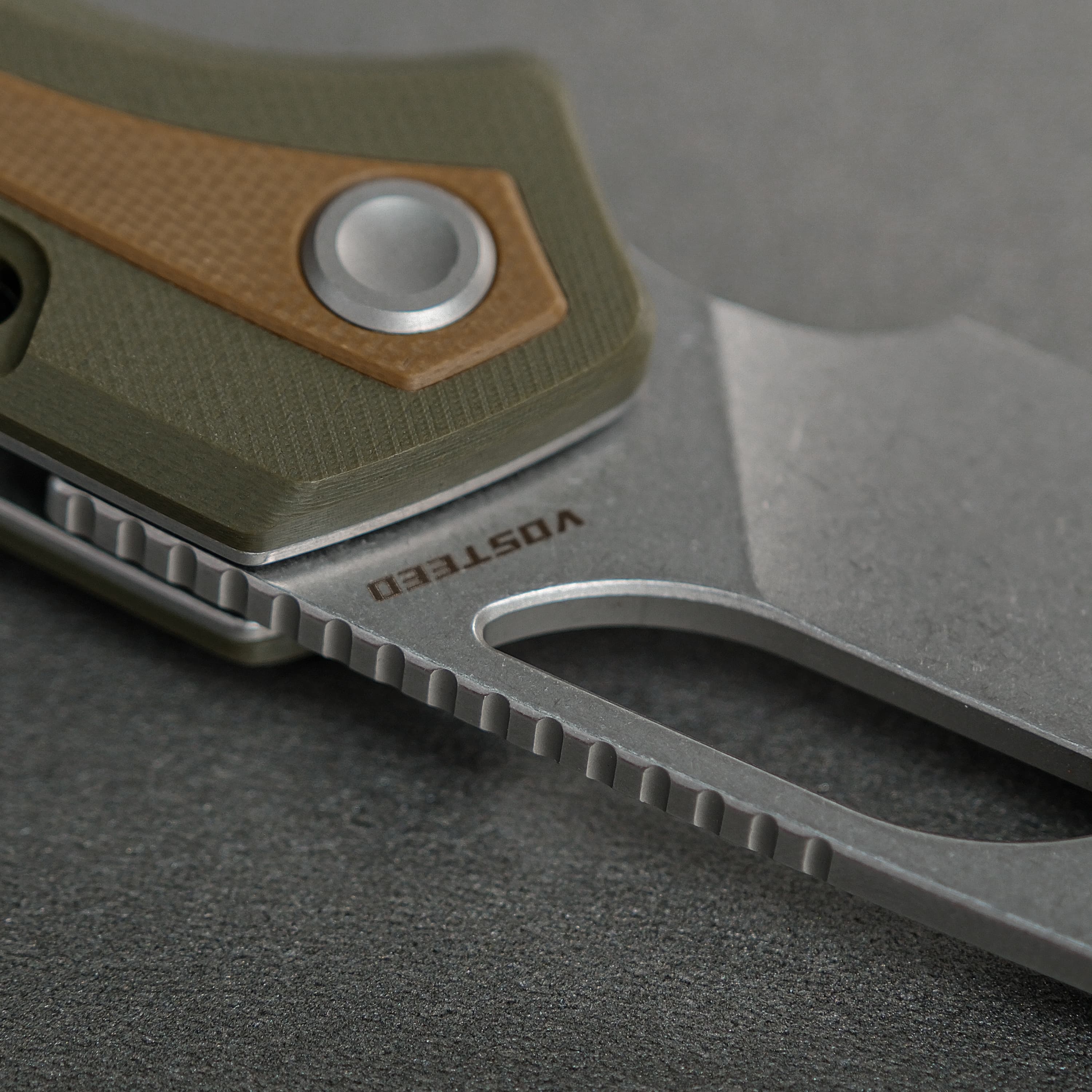 Kroc -Top Liner Lock (2.99" 14C28N Blade & G10 Handle) - A1805