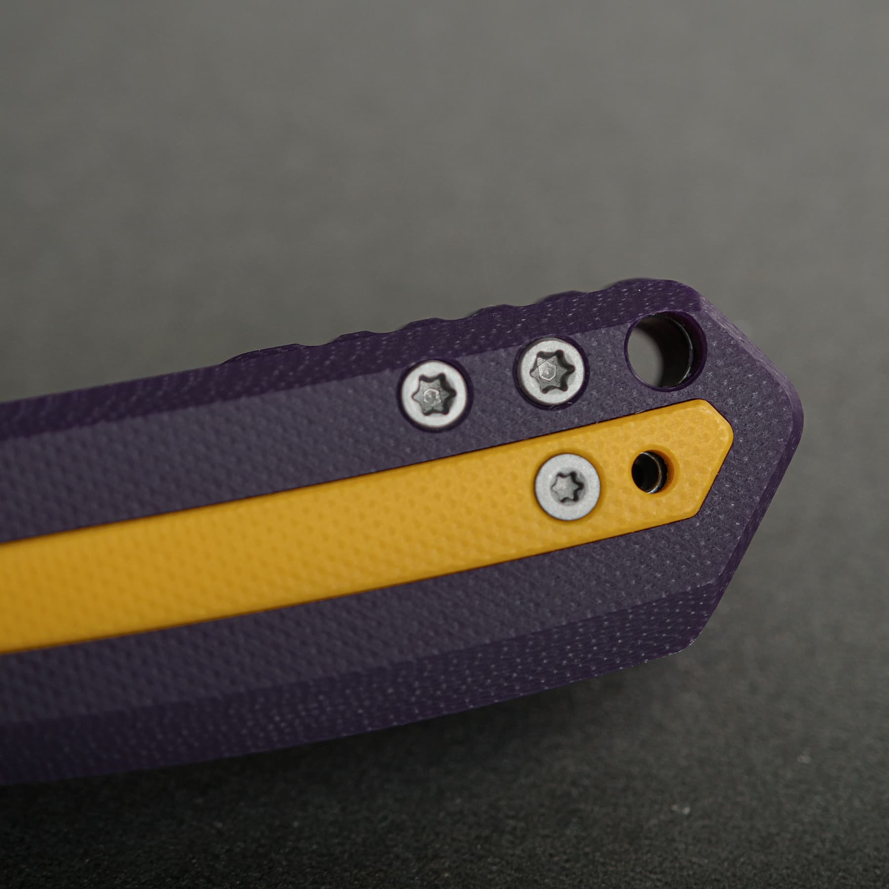 Kroc -Top Liner Lock (2.99" 14C28N Blade & G10 Handle) - A1809