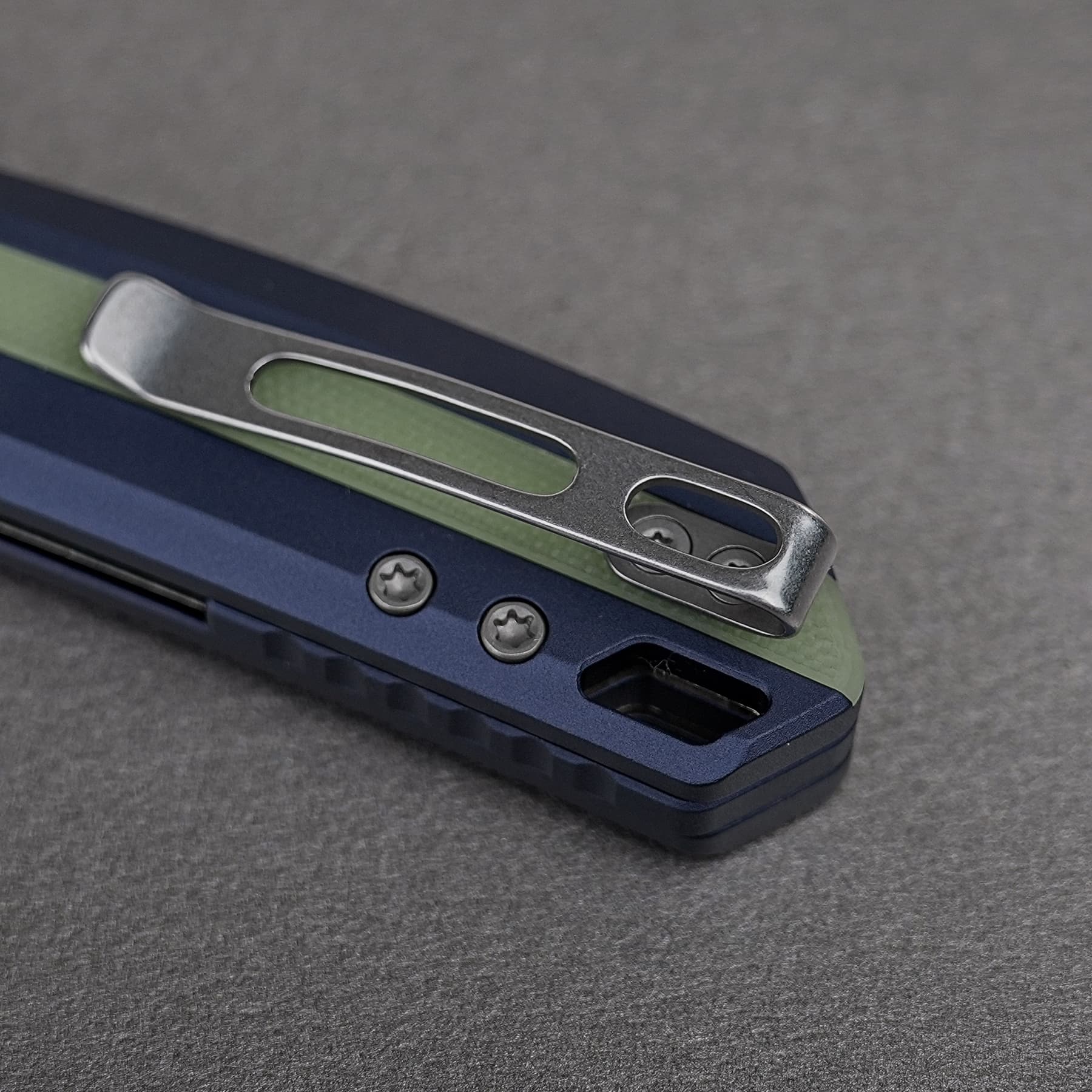 Kroc 329 -Top Liner Lock (3.29" S35VN Blade & Aluminum & Glow-in-the-Dark G10 Handle) - A1814