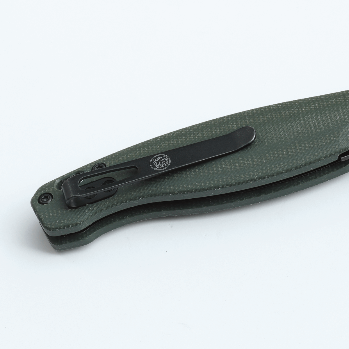 Vosteed Labrador pocket clip detail, green Micarta handle