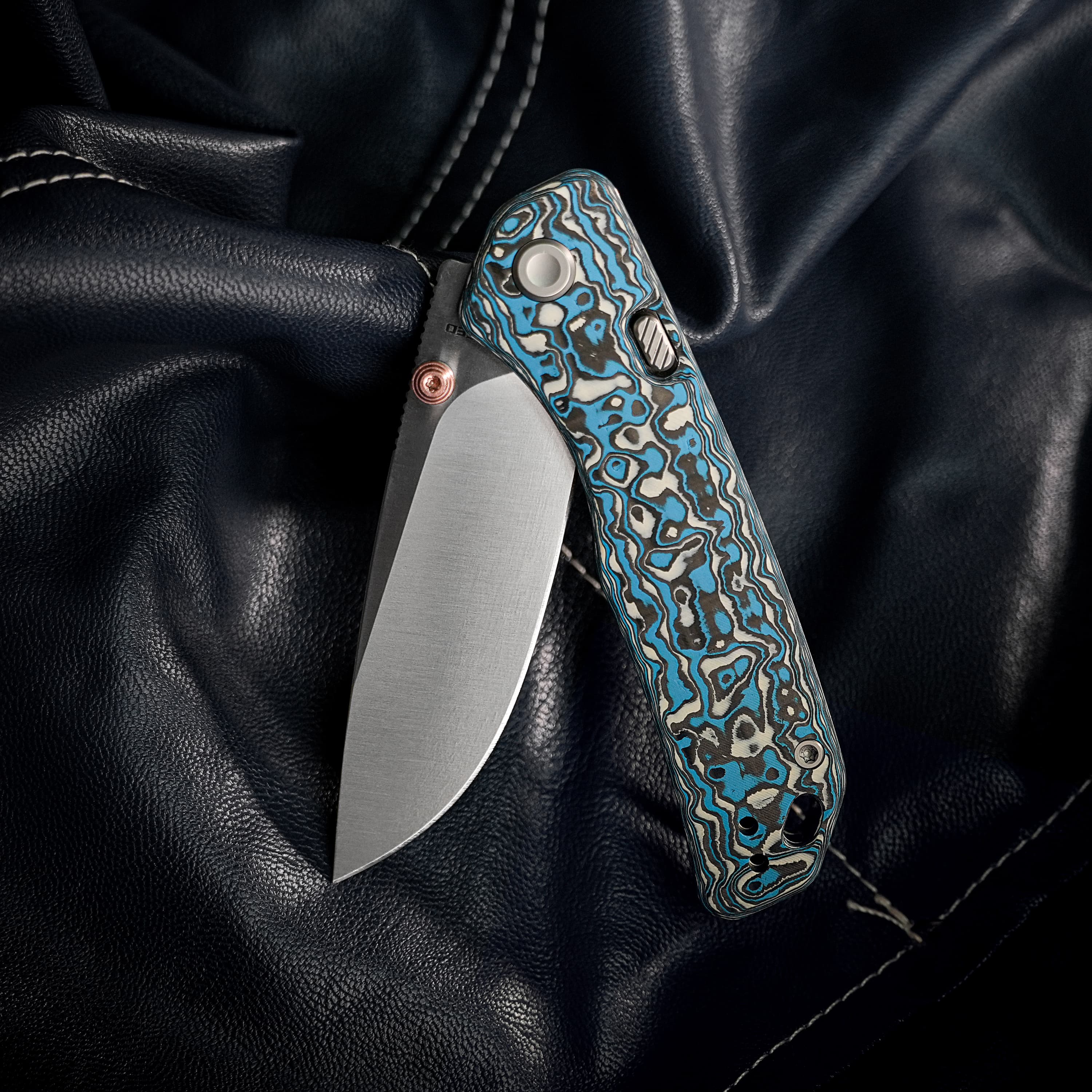 Coming Soon - Marten - Top Liner Lock (2.98" 154CM Blade & Carbon Fiber Handle) - A1609
