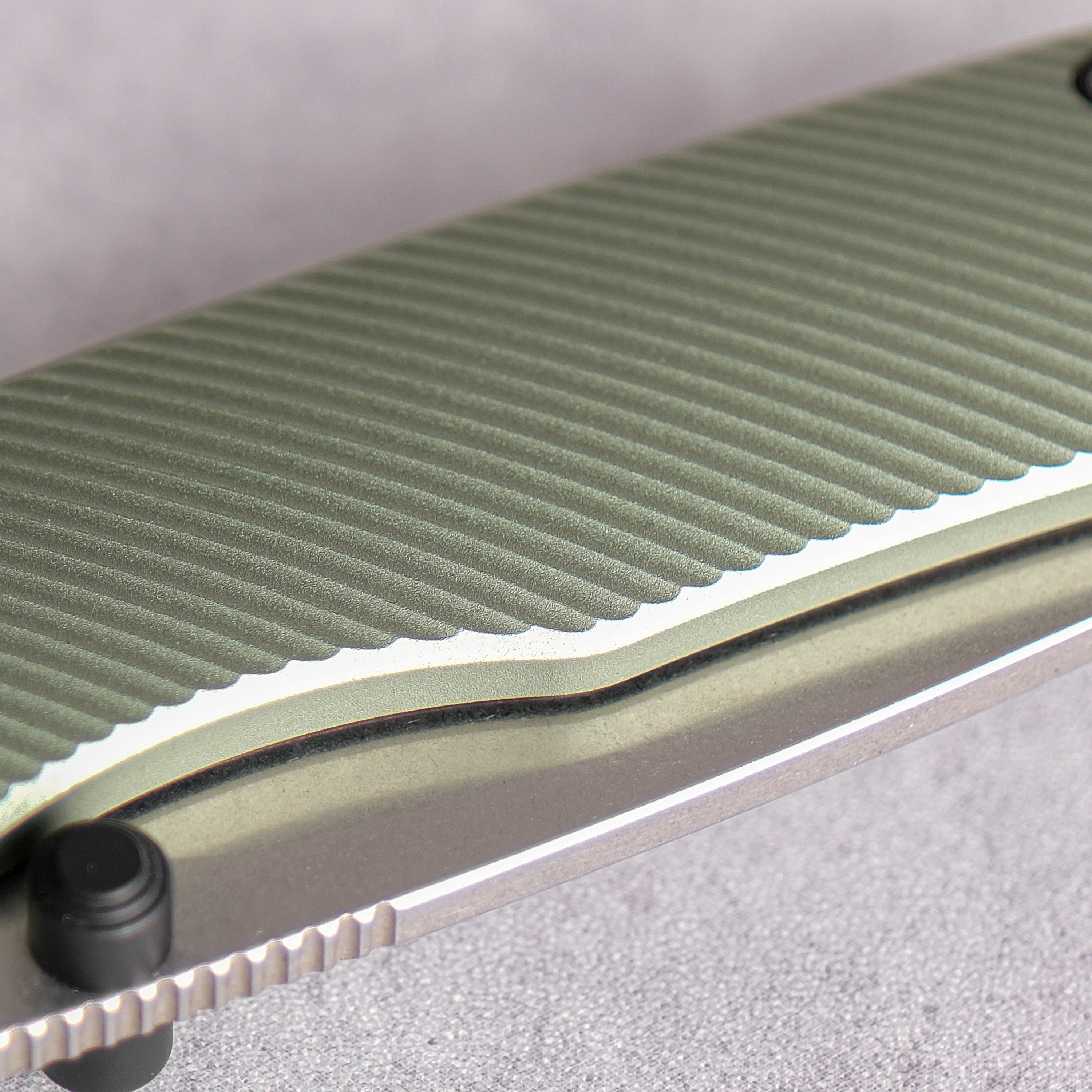 Vosteed Marten Knife: Micro-Milled Aluminum Handle Detail