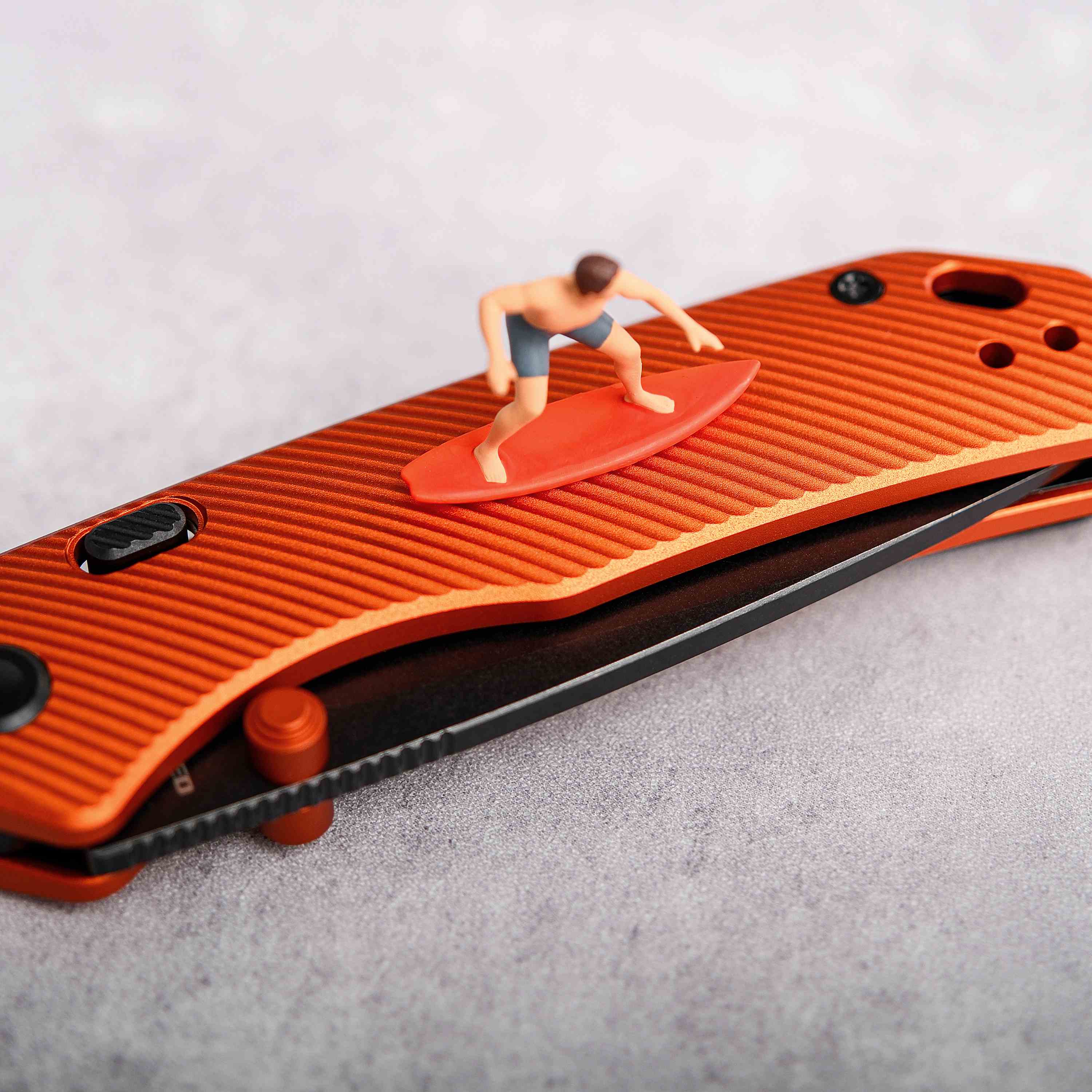 Marten - Top Liner Lock (2.98" 154CM Blade & Aluminum Handle) - A1606