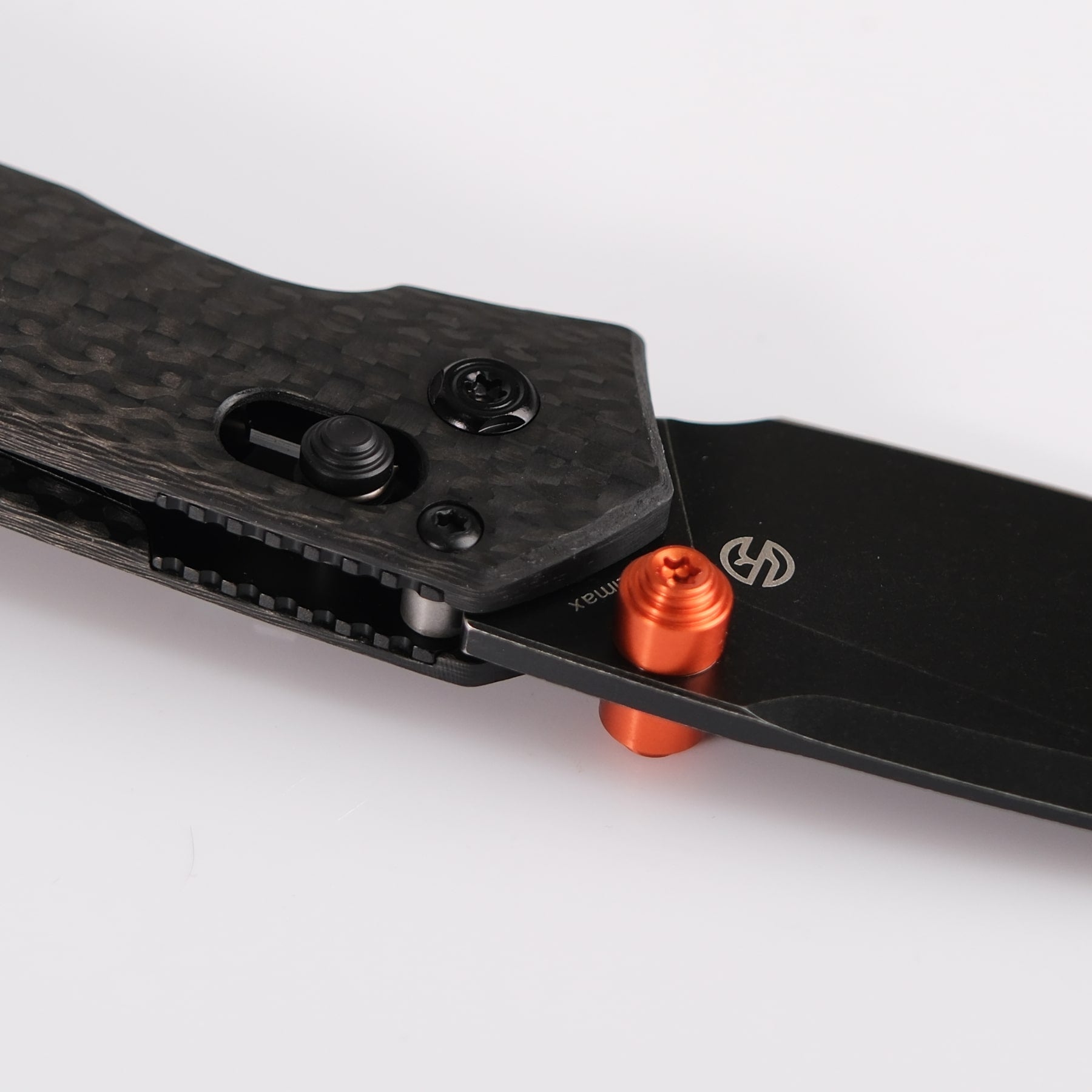 Vosteed Mini Psyop knife detail, orange thumb stud