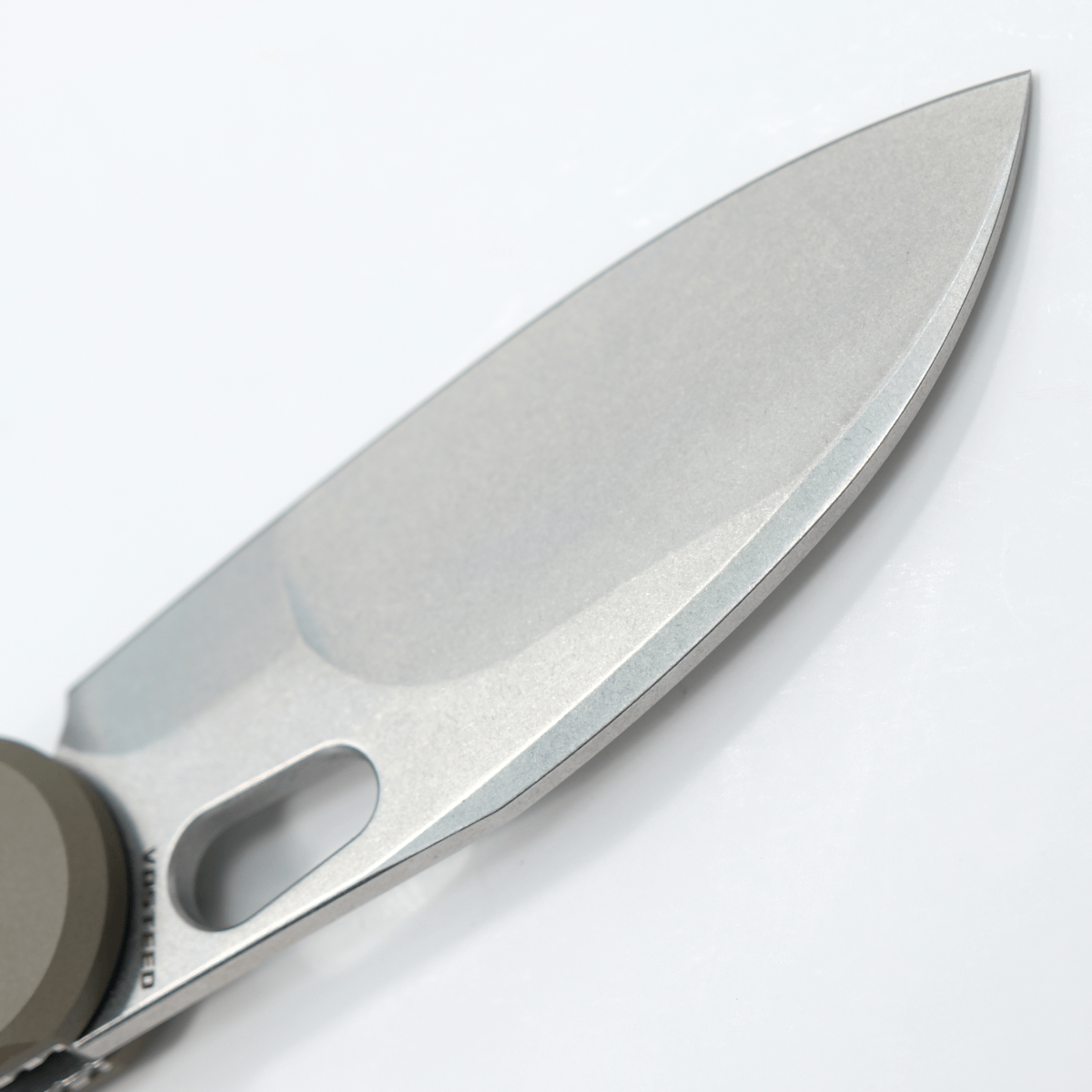 Morel knife blade detail, sheepsfoot blade