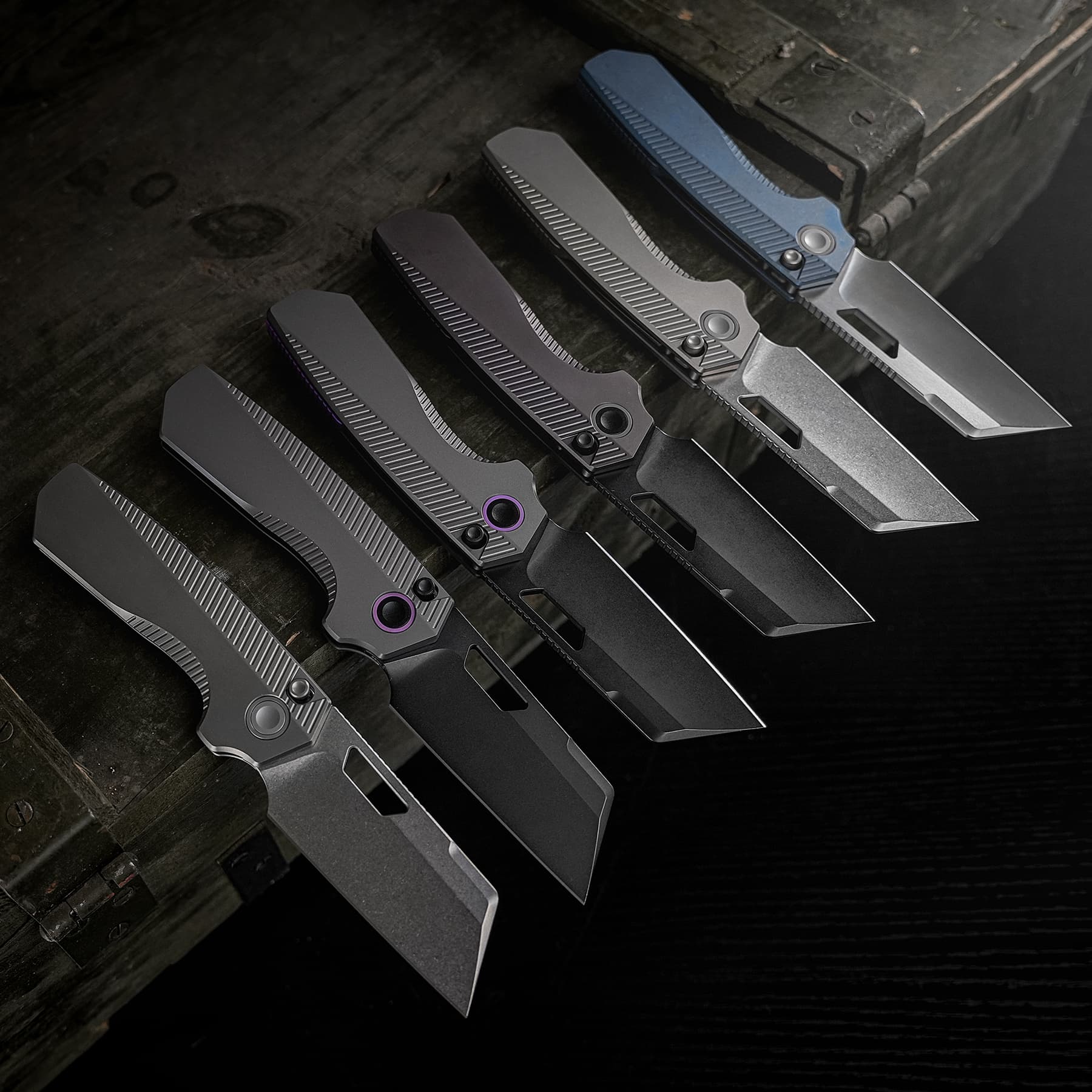 Nip-L - Top Liner Lock (3.15" Elmax Blade & Titanium Handle) - A4201