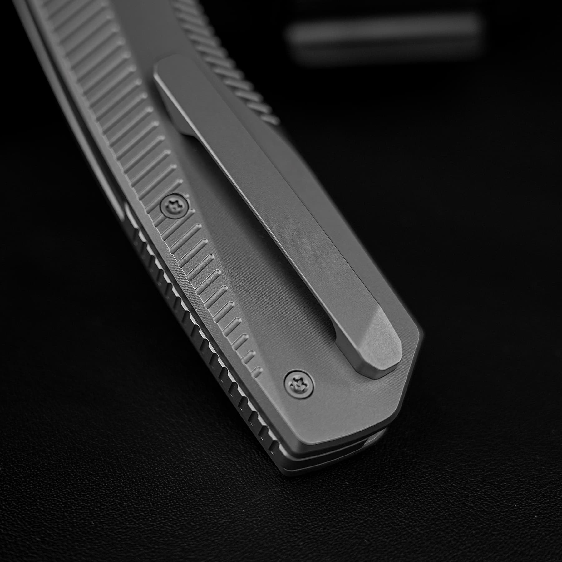 Nip-L - Top Liner Lock (3.15" Elmax Blade & Titanium Handle) - A4201