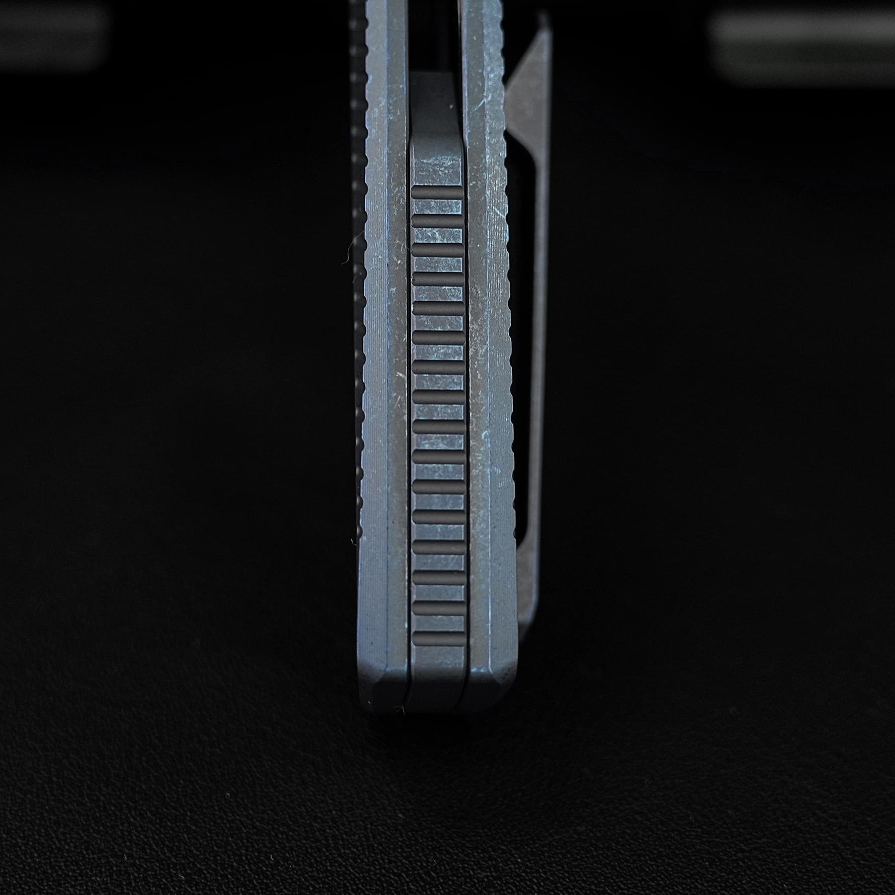 Nip-L - Top Liner Lock (3.15" Elmax Blade & Titanium Handle) - A4202