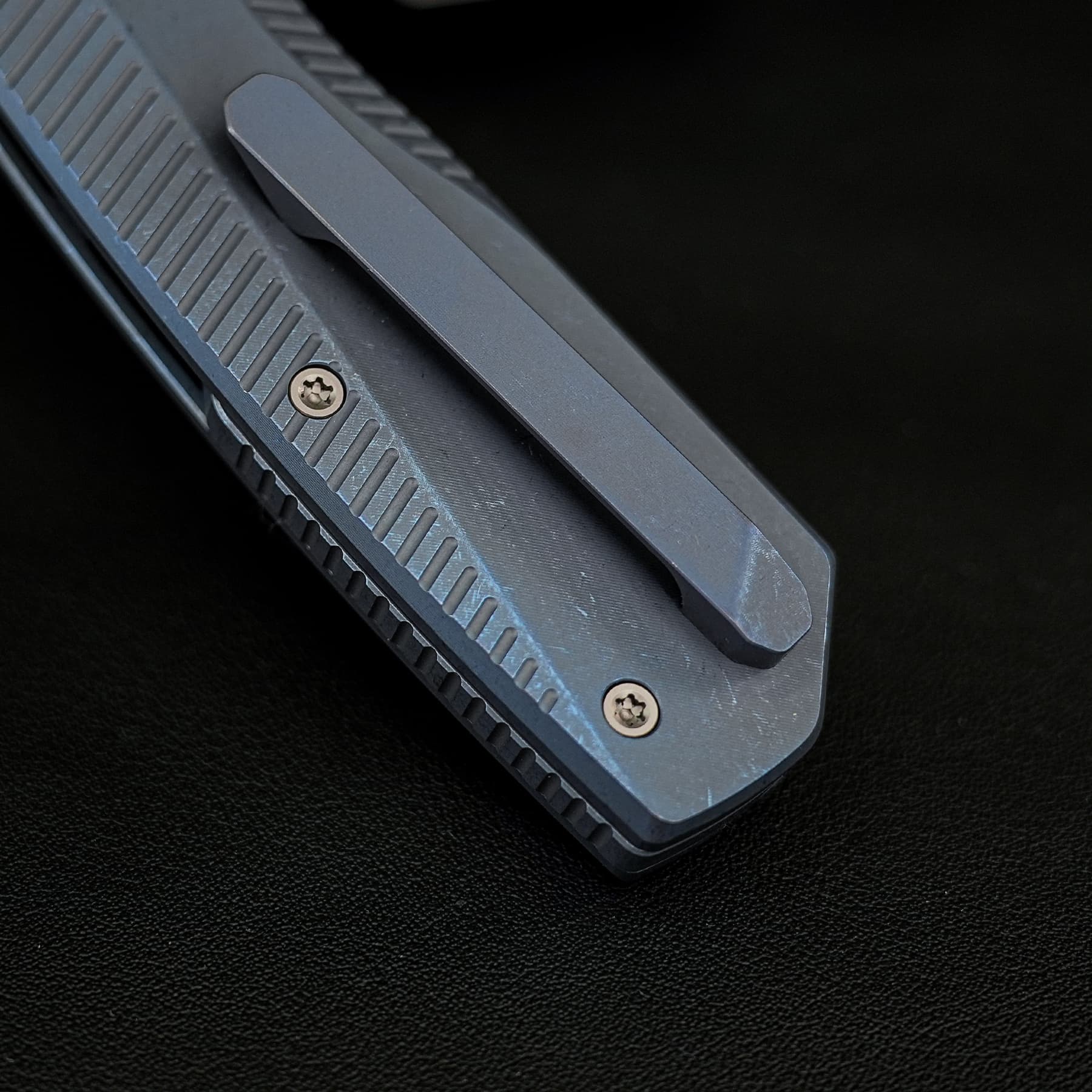 Nip-L - Top Liner Lock (3.15" Elmax Blade & Titanium Handle) - A4202