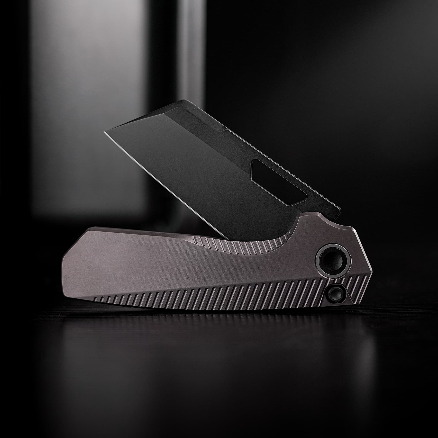 Nip-L - Top Liner Lock (3.15" Elmax Blade & Titanium Handle) - A4204