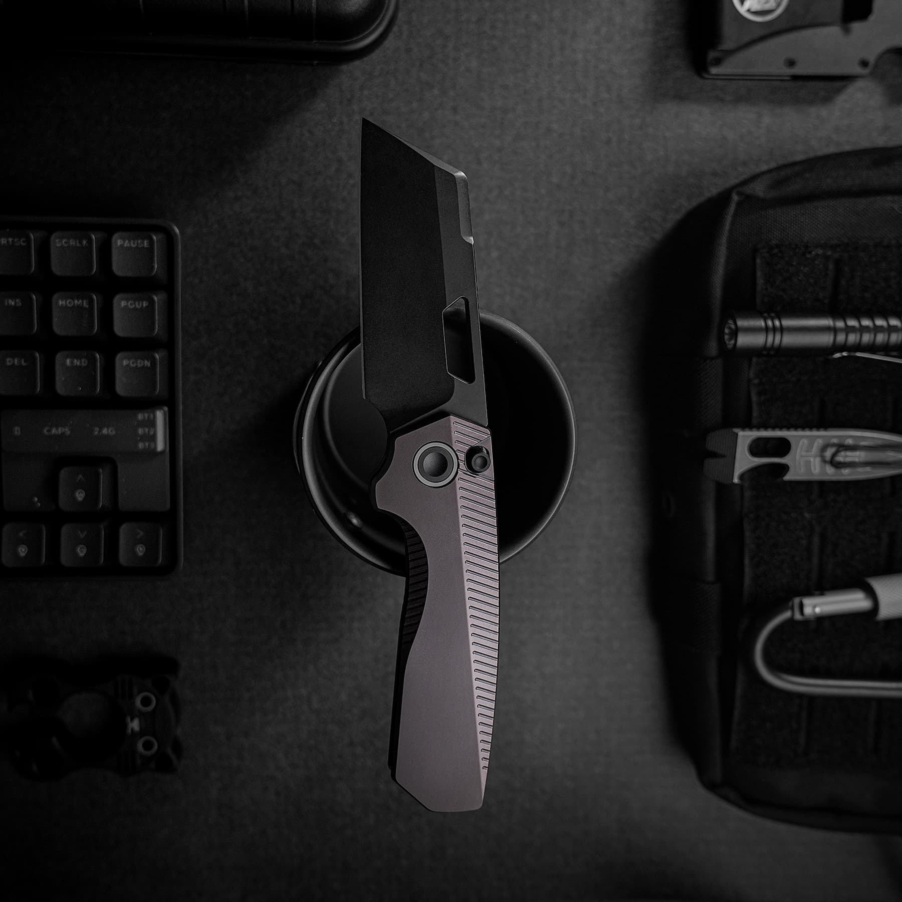 Nip-L - Top Liner Lock (3.15" Elmax Blade & Titanium Handle) - A4204