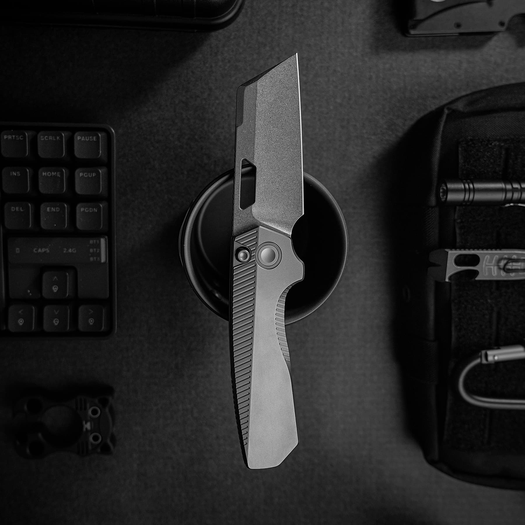 Nip-L - Top Liner Lock (3.15" Elmax Blade & Titanium Handle) For Left-Handed Users - A4205