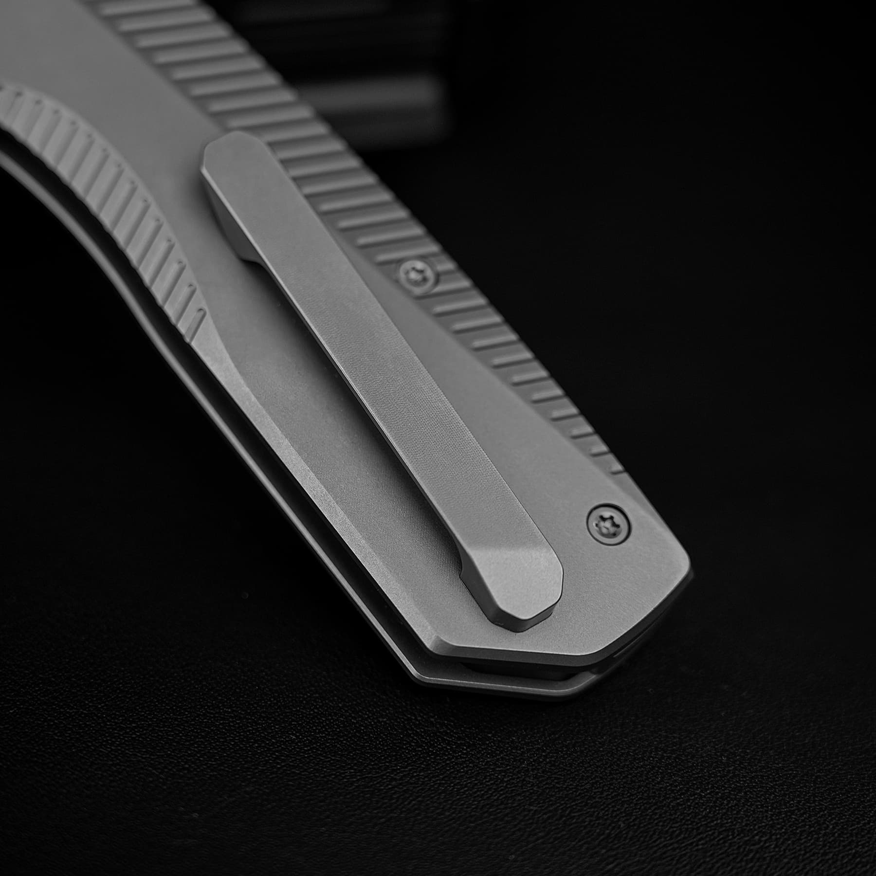 Nip-L - Top Liner Lock (3.15" Elmax Blade & Titanium Handle) For Left-Handed Users - A4205