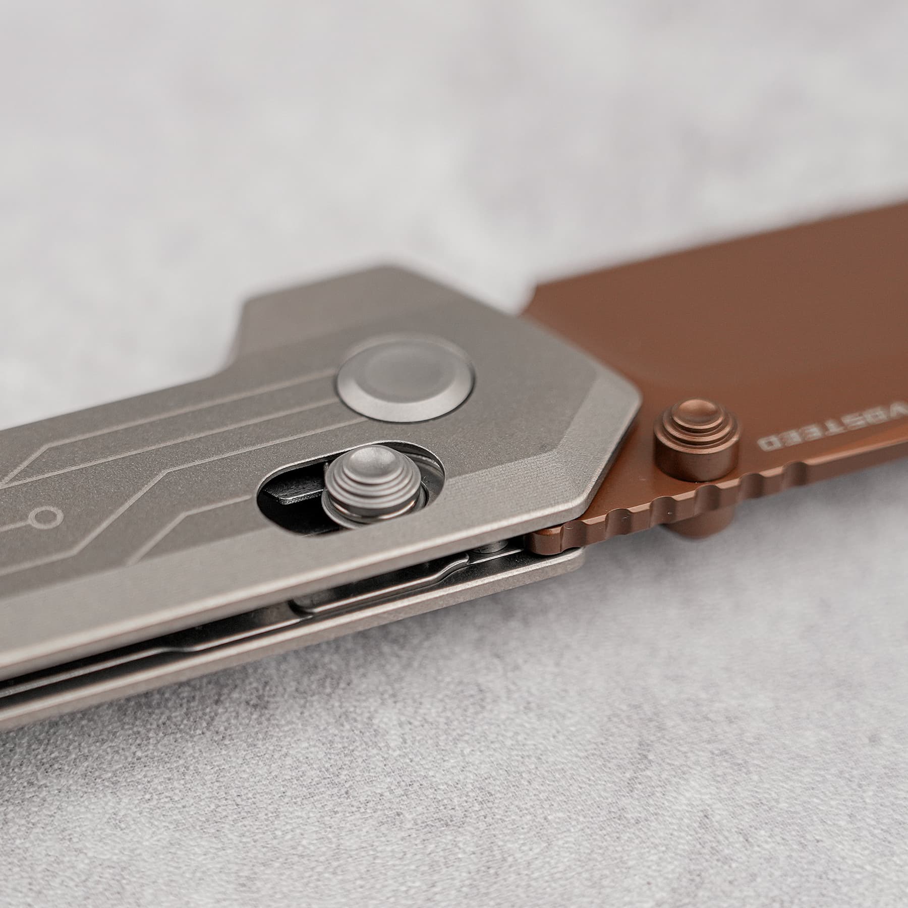 Parallel- Crossbar Lock (2.90" 154CM Blade & Titanium Handle) - A3520