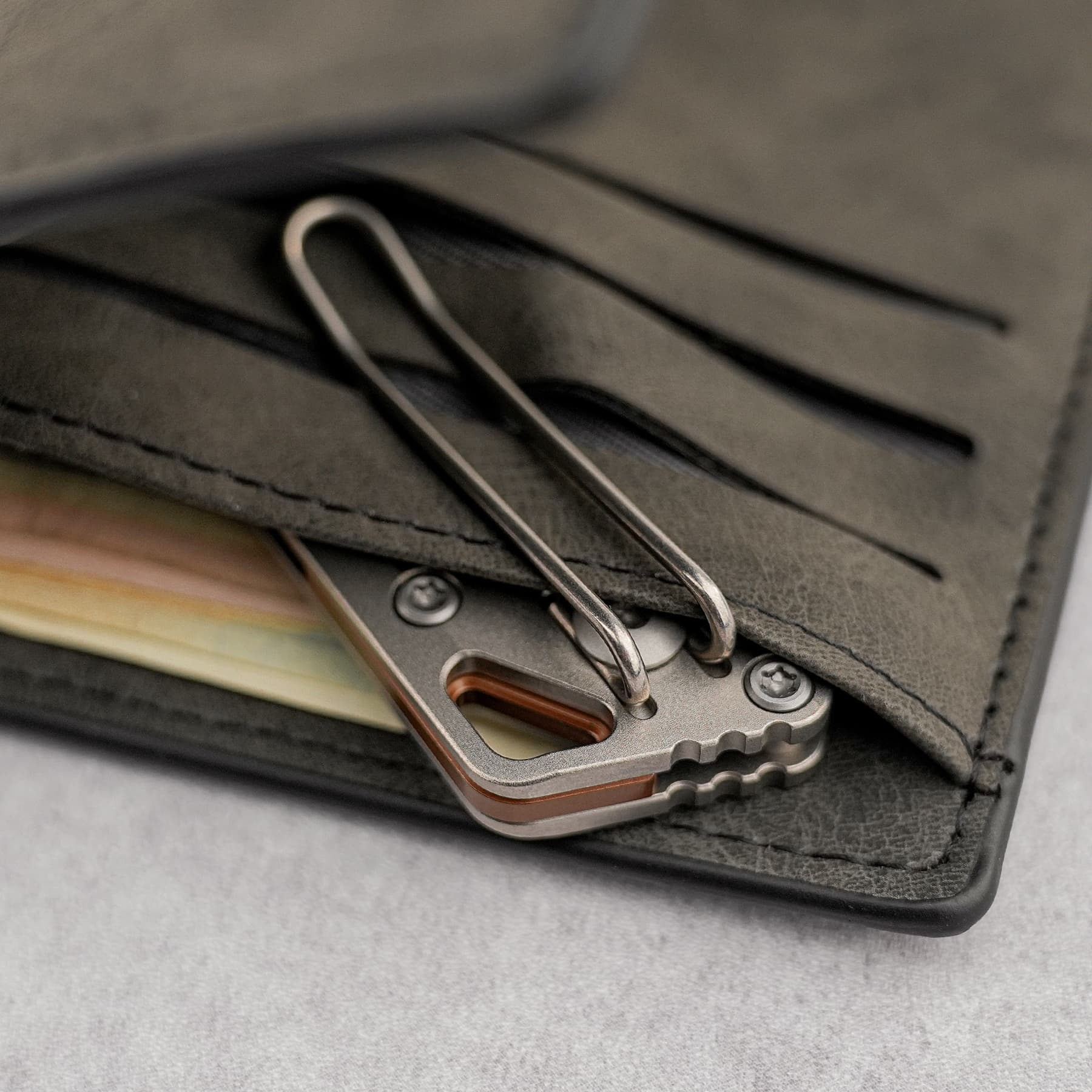 Parallel- Crossbar Lock (2.90" 154CM Blade & Titanium Handle) - A3520