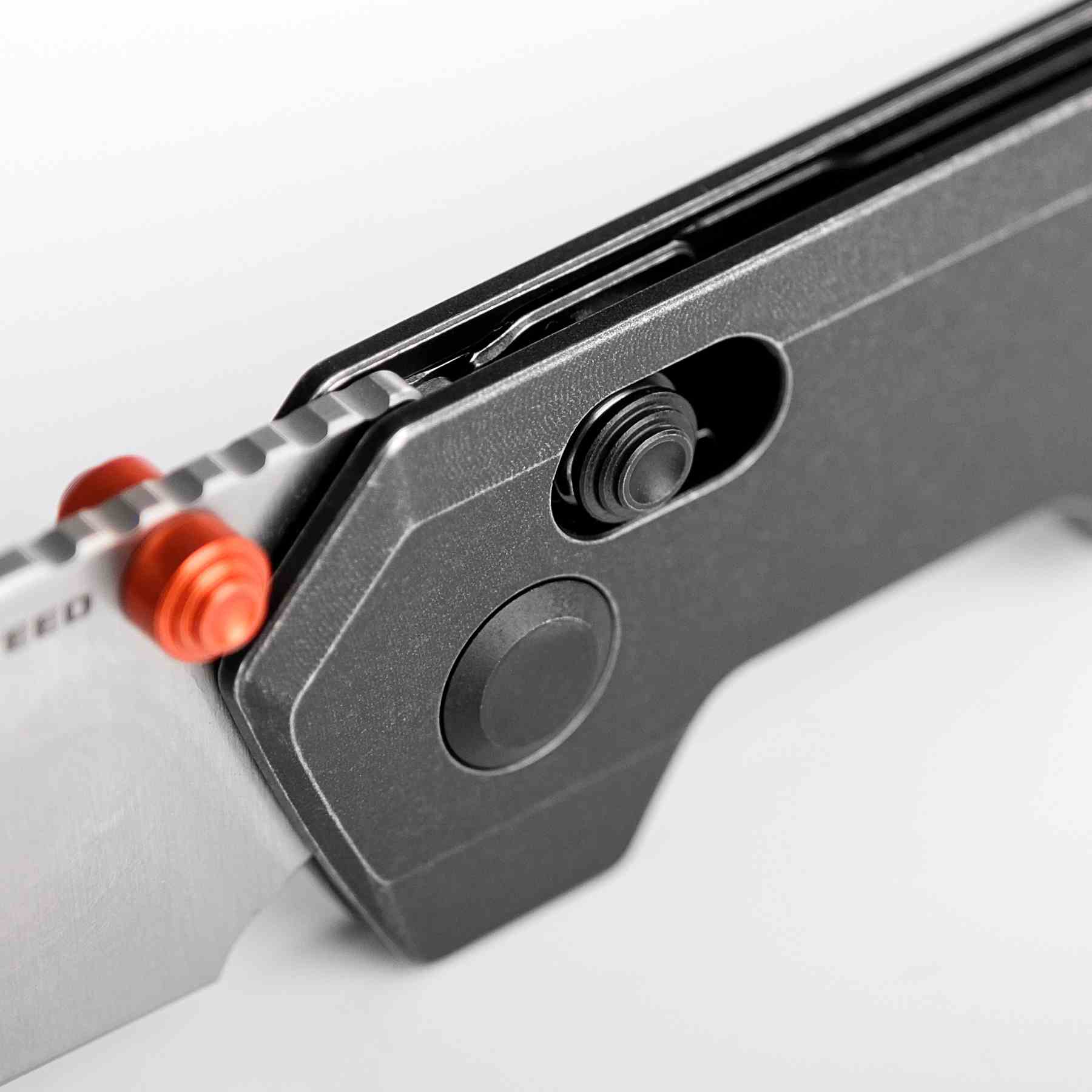 Vosteed Parallel crossbar lock detail