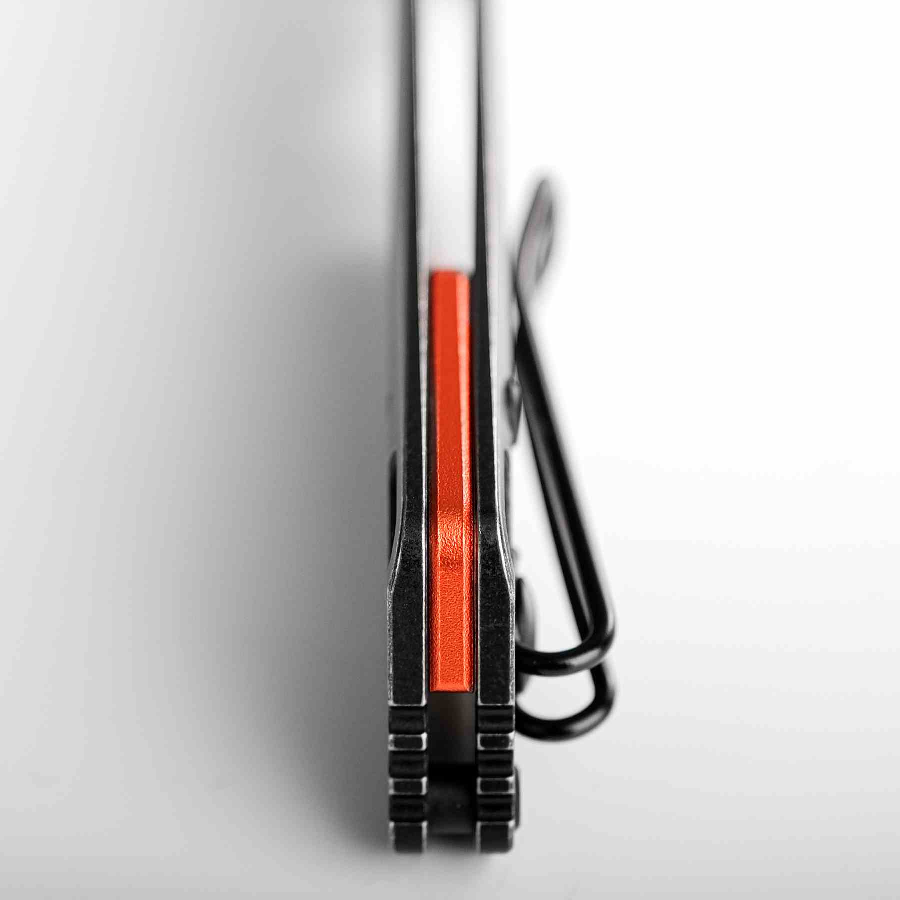 Vosteed Parallel knife profile: orange backspacer and clip