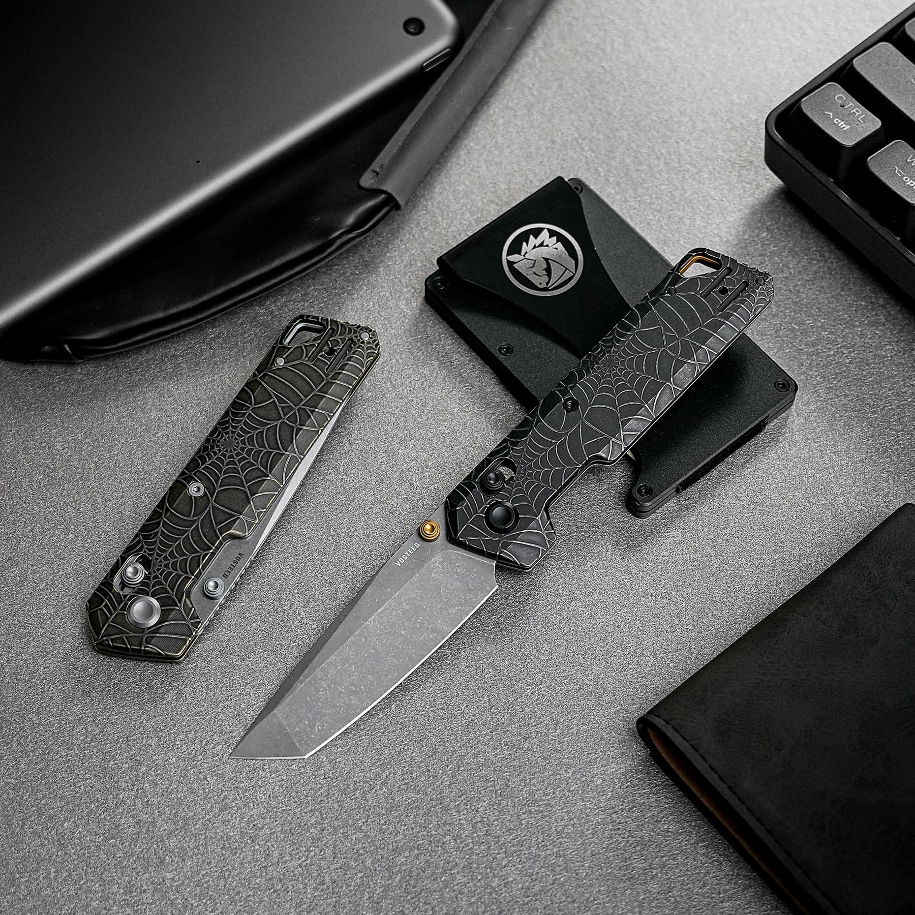 Coming Soon - Parallel- Crossbar Lock (2.90" S35VN Blade & Titanium Handle) - A3522