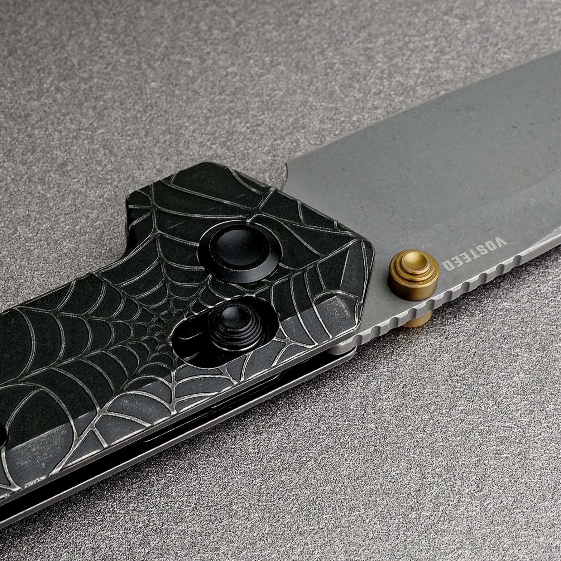 Coming Soon - Parallel- Crossbar Lock (2.90" S35VN Blade & Titanium Handle) - A3522
