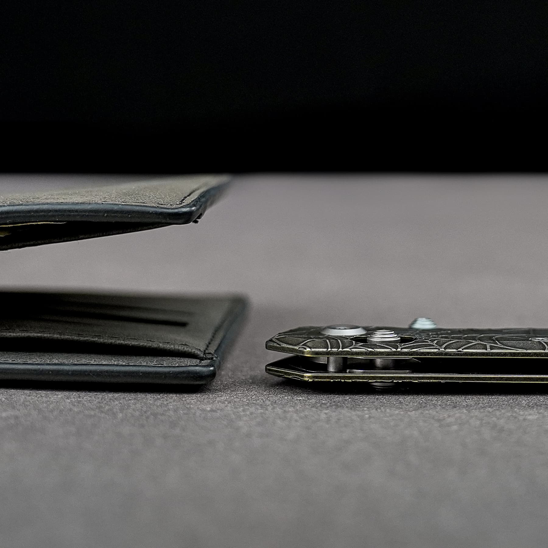 Coming Soon - Parallel- Crossbar Lock (2.90" S35VN Blade & Titanium Handle) - A3523