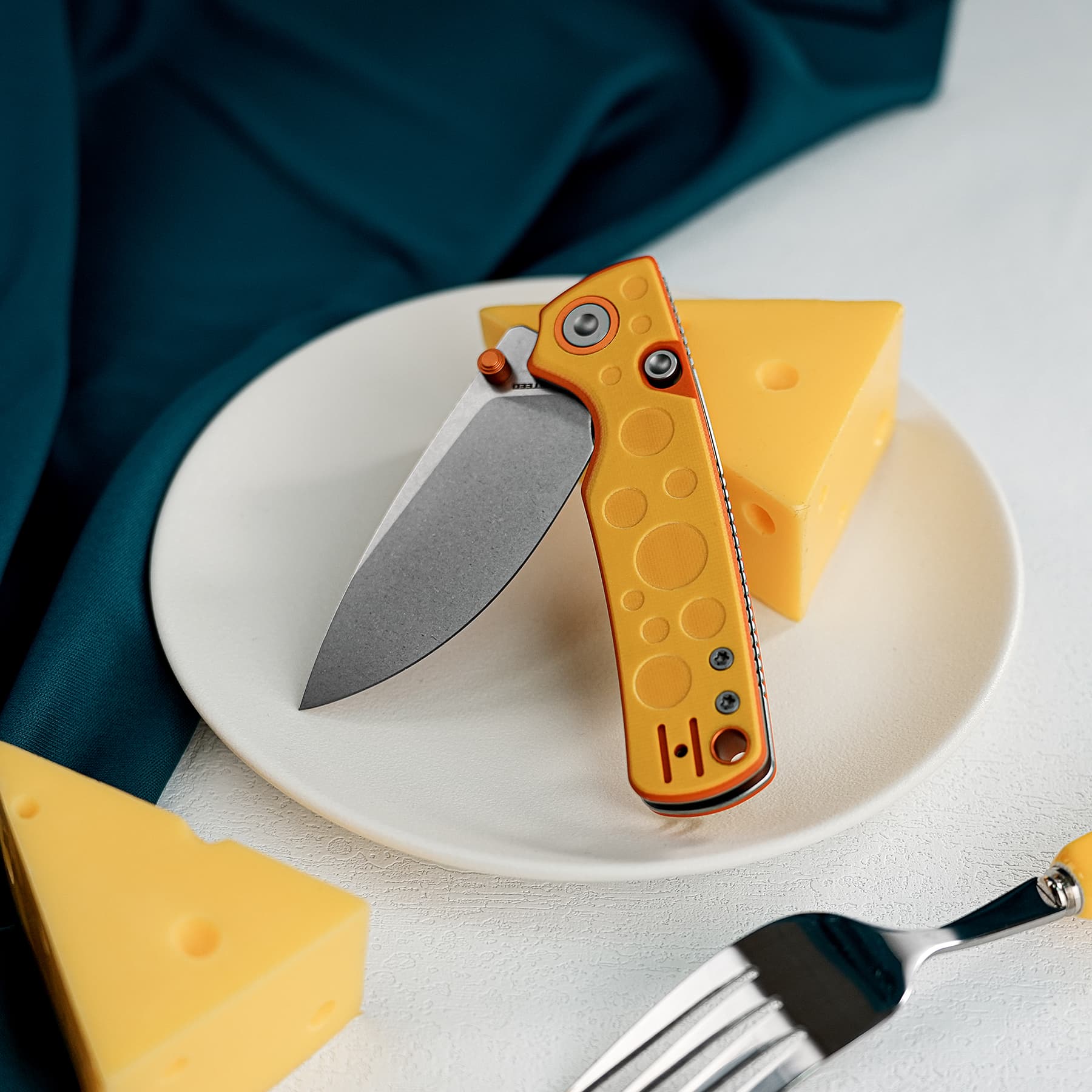 CheesePirates® -Top Liner Lock (2.99" 14C28N Blade & G10 Handle) - A2625