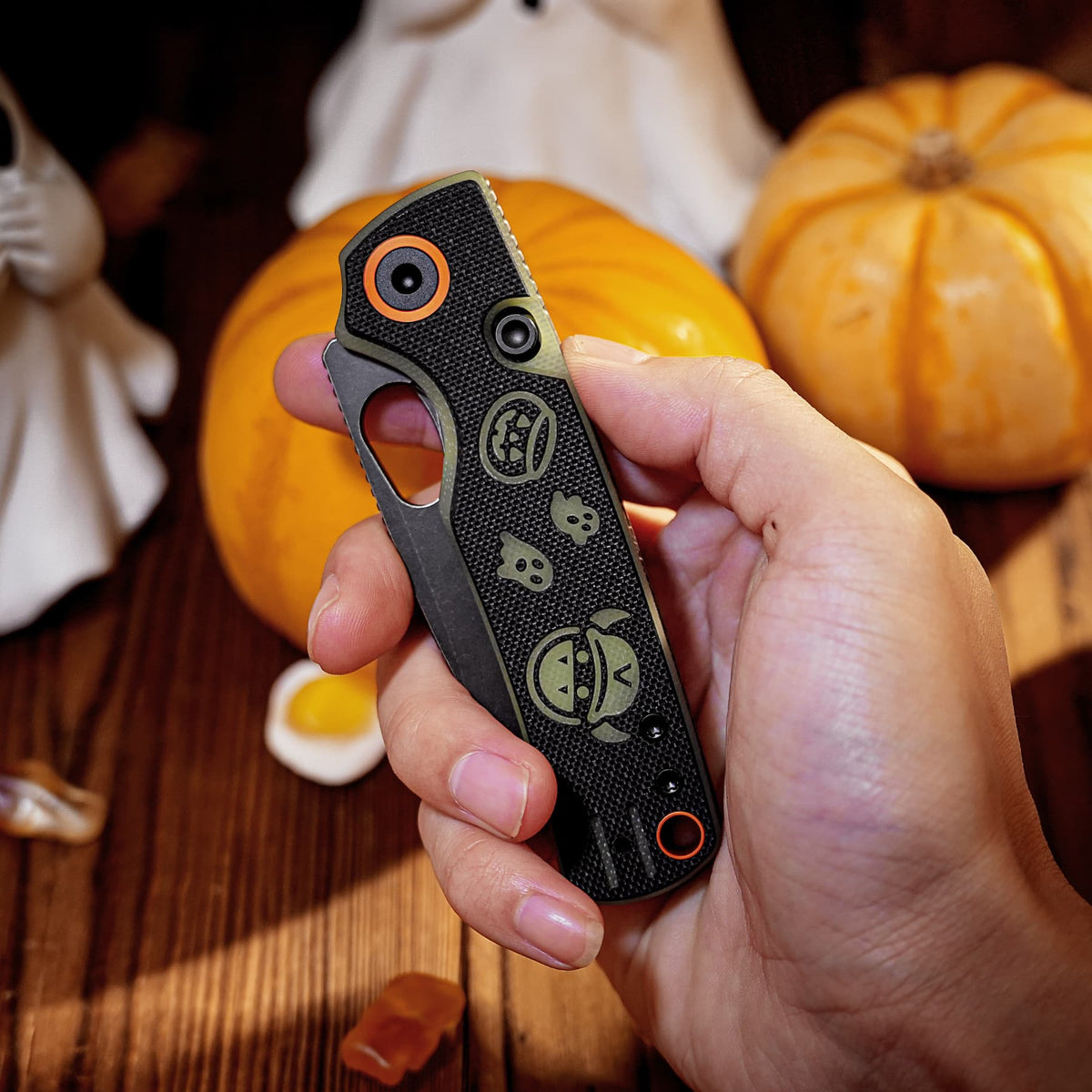 Coming Soon - Porcupine - Top Liner Lock (2.99" 14C28N Blade & G10 & Glow-in-the-Dark G10 Handle) - A2630