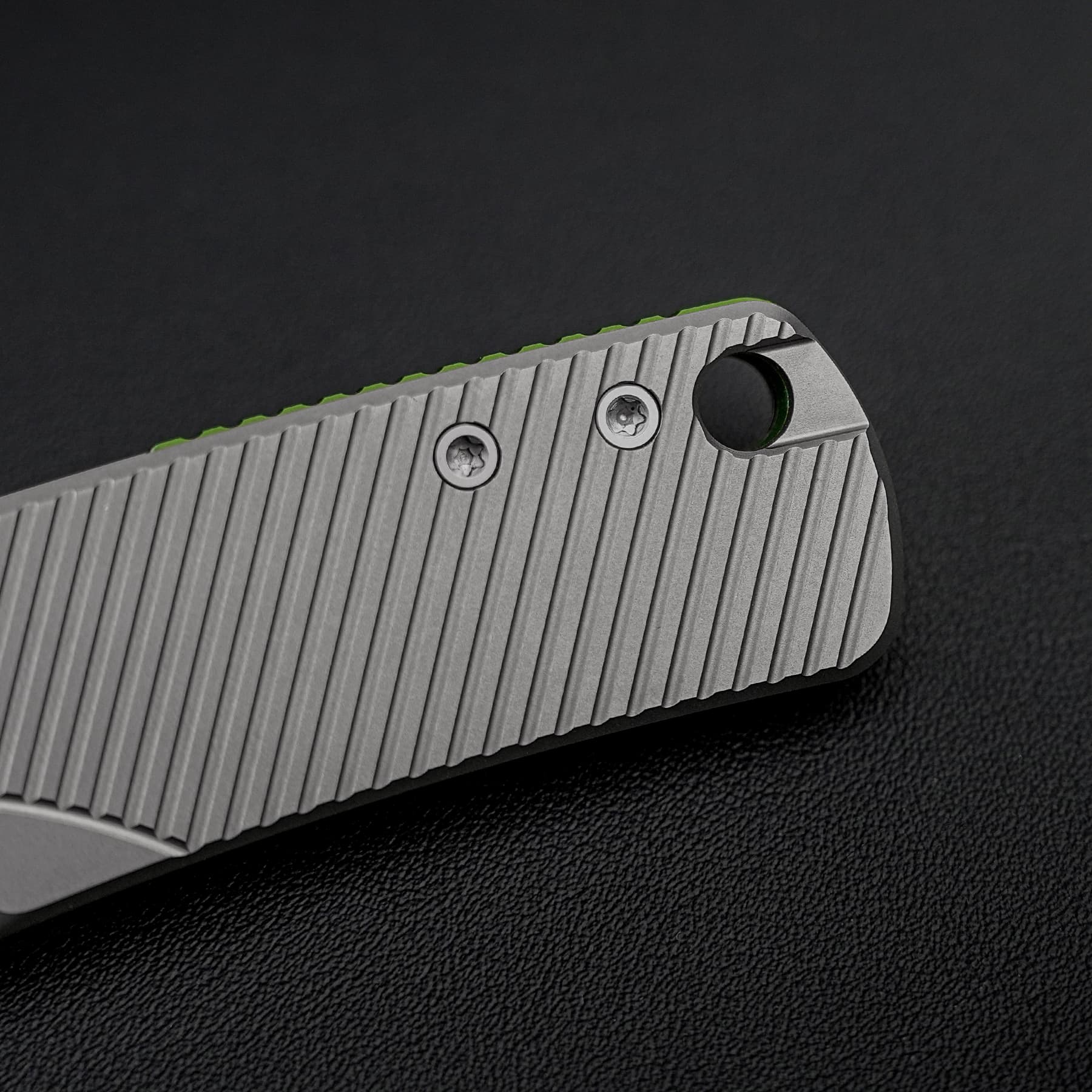 Porcupine TiSlim™ - Top Liner Lock (3.04" 154CM Blade & Titanium Handle) - A4801