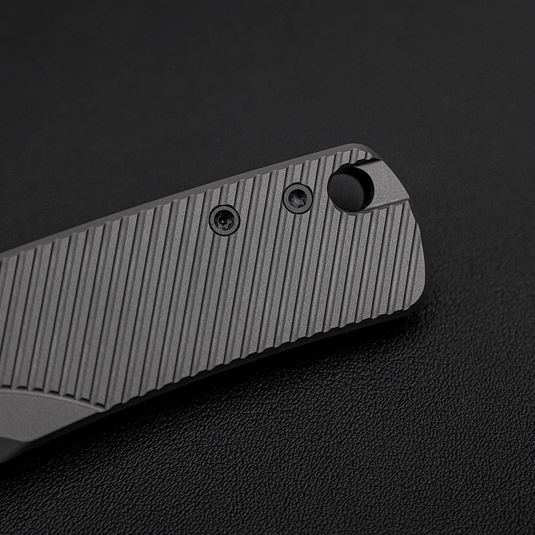 Porcupine TiSlim™ - Top Liner Lock (3.04" 154CM Blade & Titanium Handle) - A4804