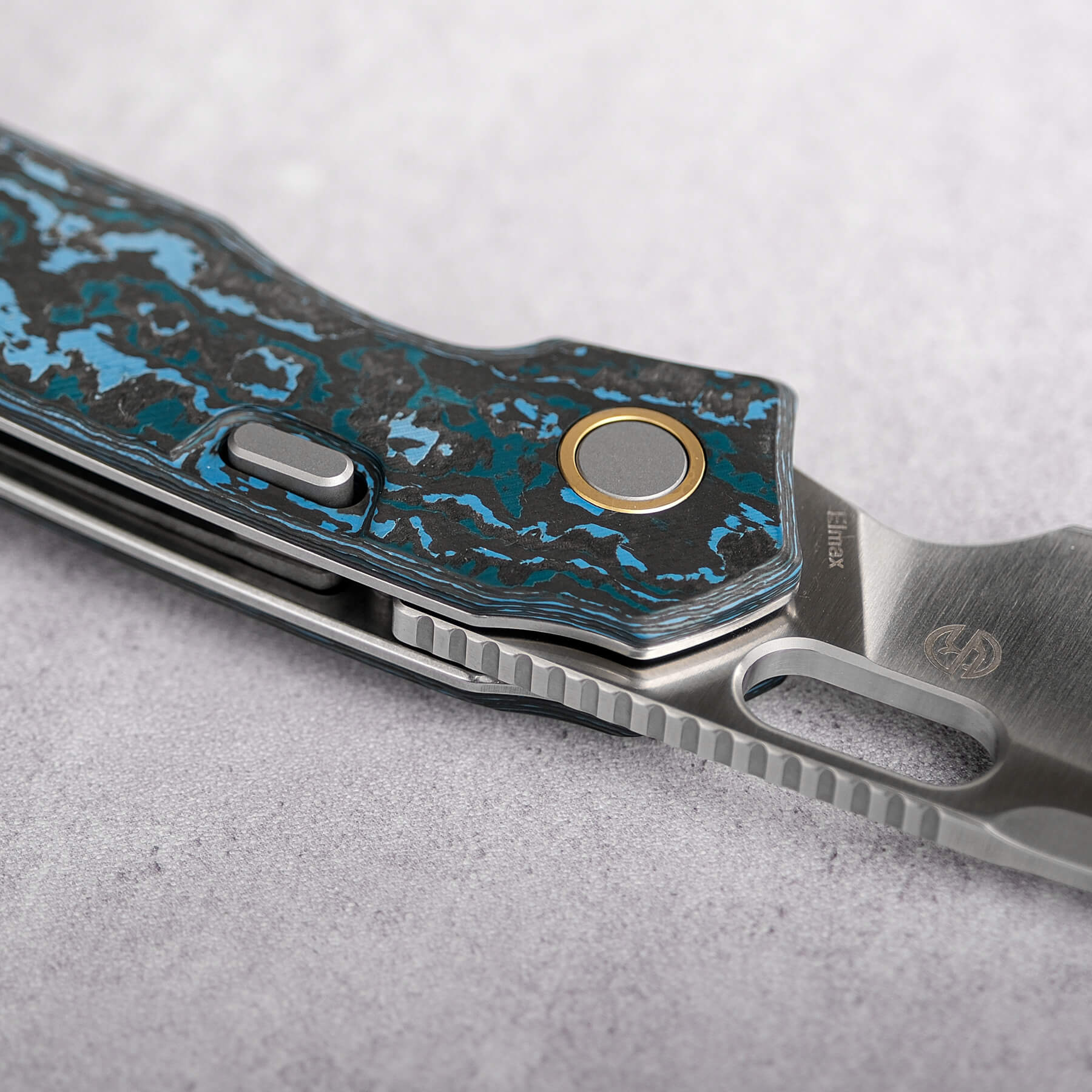 Vosteed Psyop knife Arctic Storm Fat Carbon detail