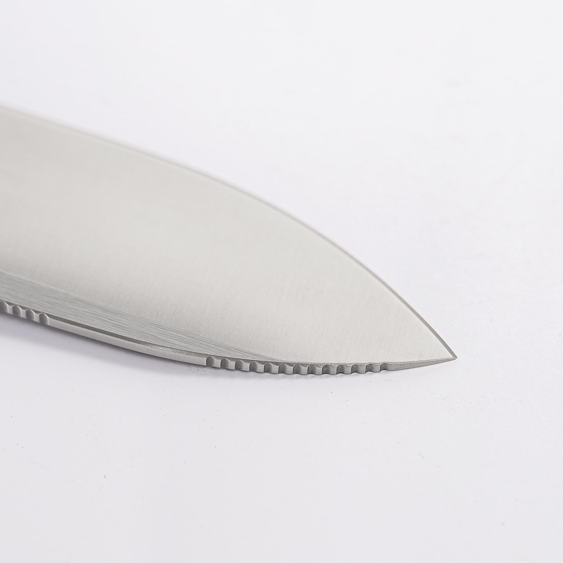 Raccoon TiSlim™ - Crossbar Lock (3.18" MagnaCut Blade & Titanium Handle) - A4512 (KnifeCenter Exclusive)