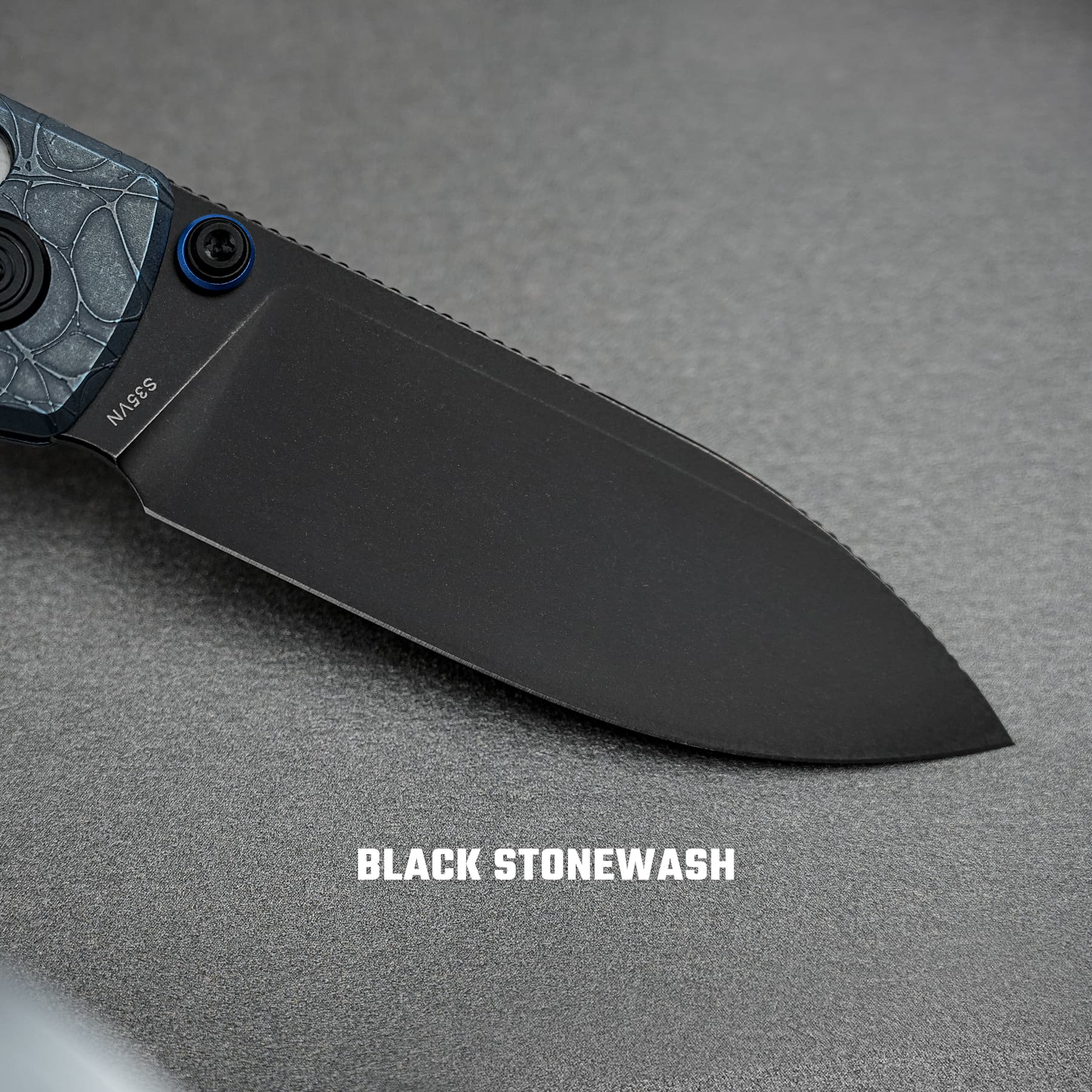 Raccoon® TiSlim™ - Crossbar Lock (3.18" S35VN Blade & Titanium Handle) - A4510