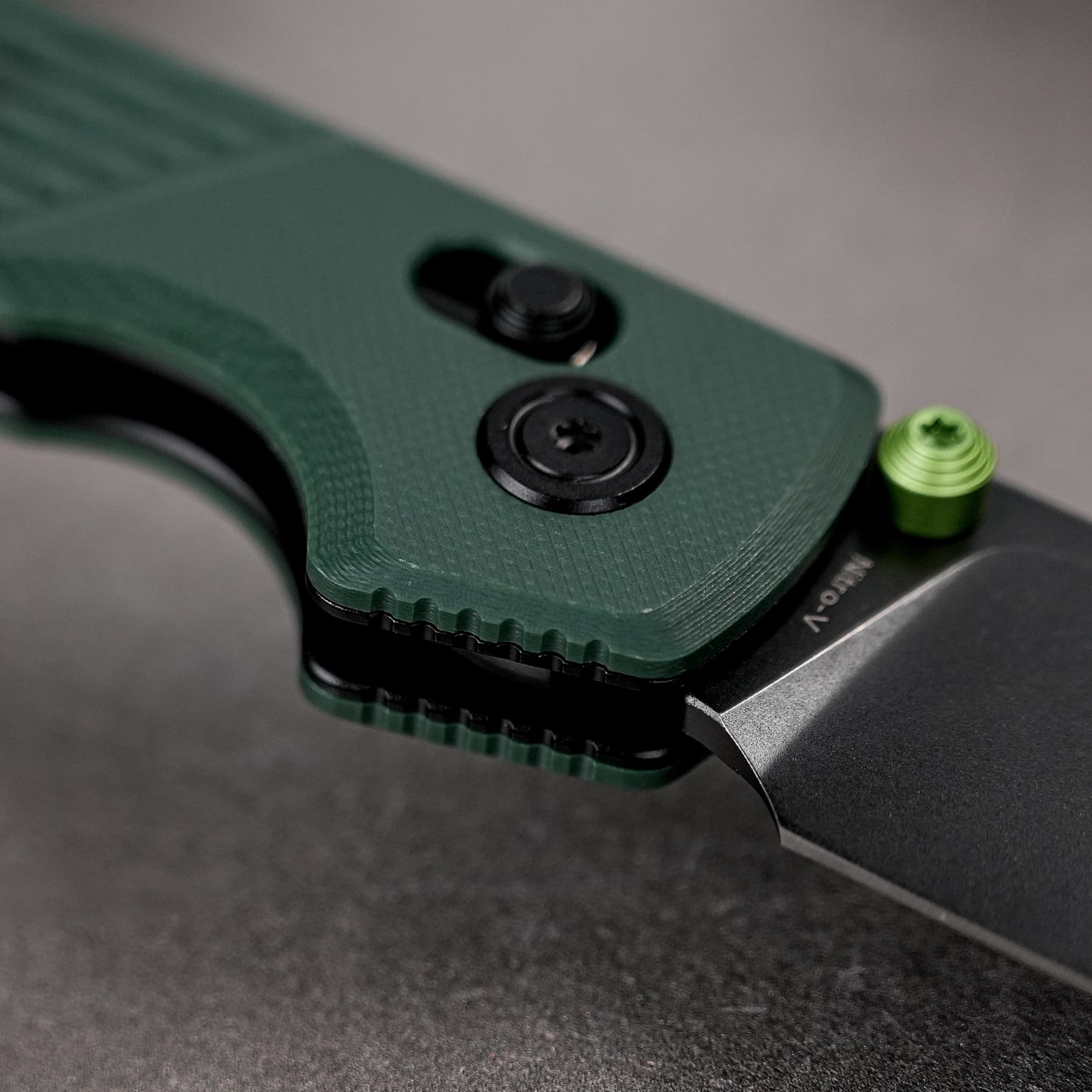 Coming Soon - Raccoon 2.0 - Crossbar Lock (3.17" Nitro-V Blade & G10 Handle) - A4902