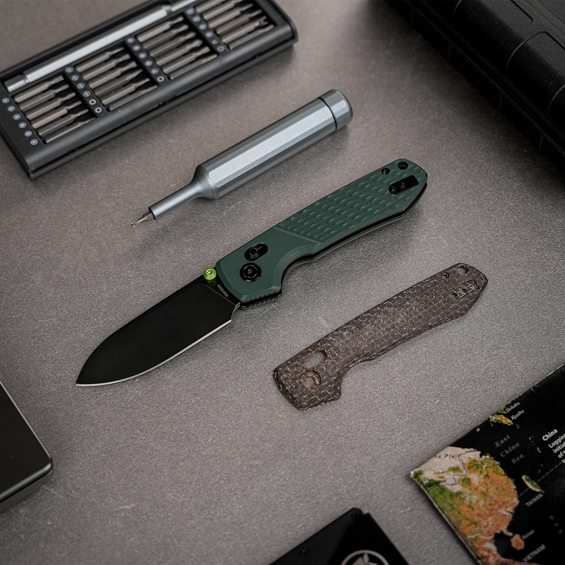 Coming Soon - Raccoon 2.0 - Crossbar Lock (3.17" Nitro-V Blade & G10 Handle) - A4902