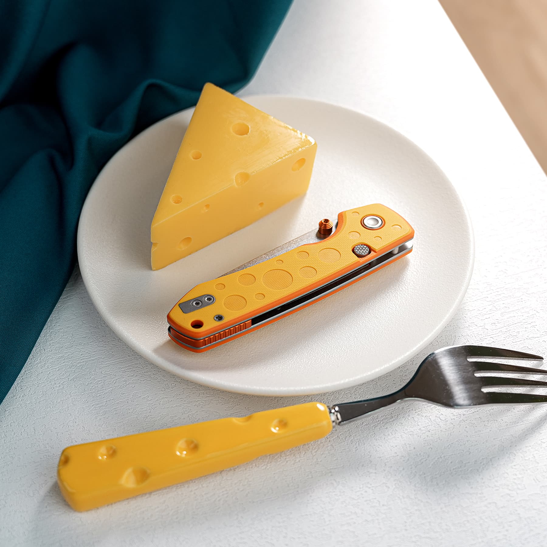 CheesePirates® -Top Liner Lock (3.25" 14C28N Blade & G10 Handle) - A2932