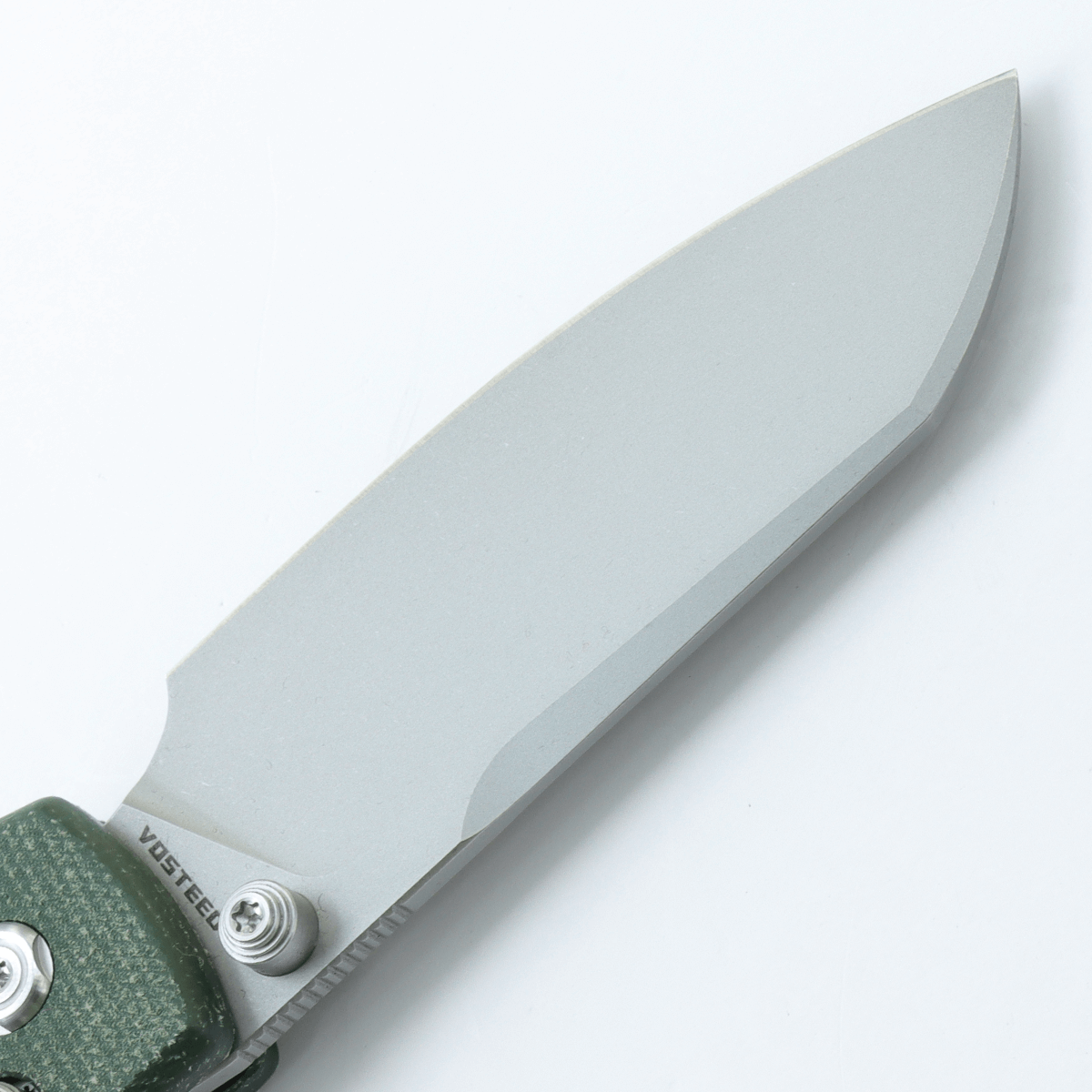 Close-up Vosteed Raccoon knife blade detail