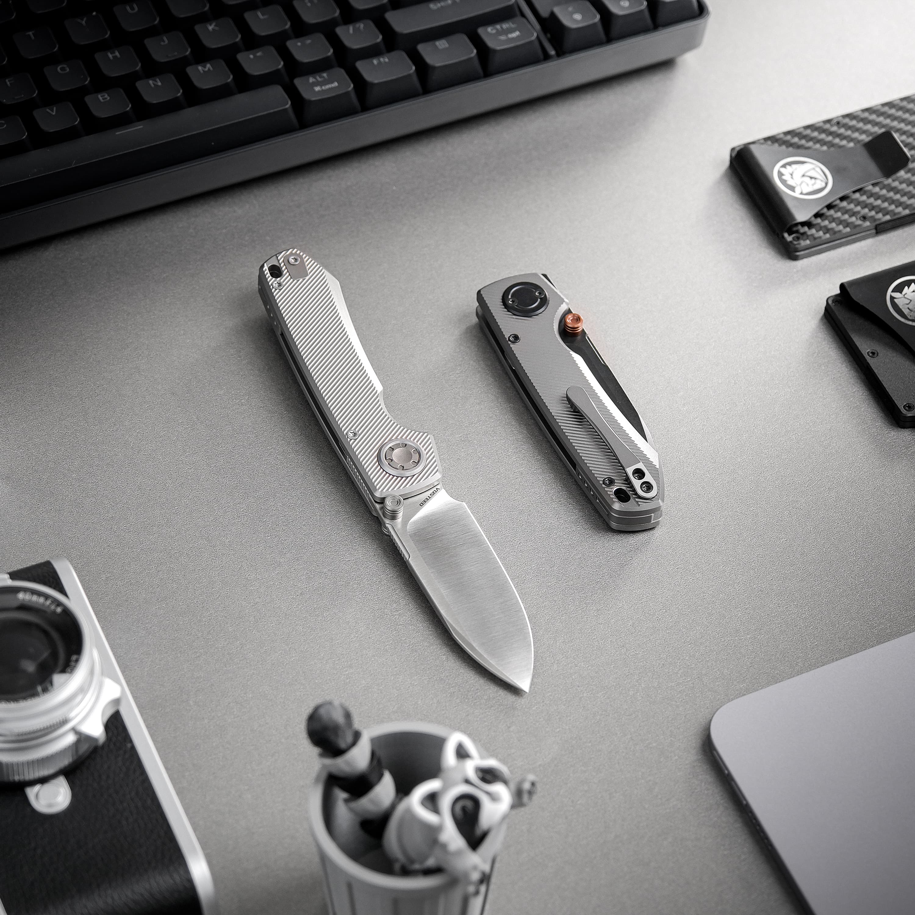 Raccoon® V -Vanchor Lock® (3.22" M390 Blade & Titanium Handle) - A4003