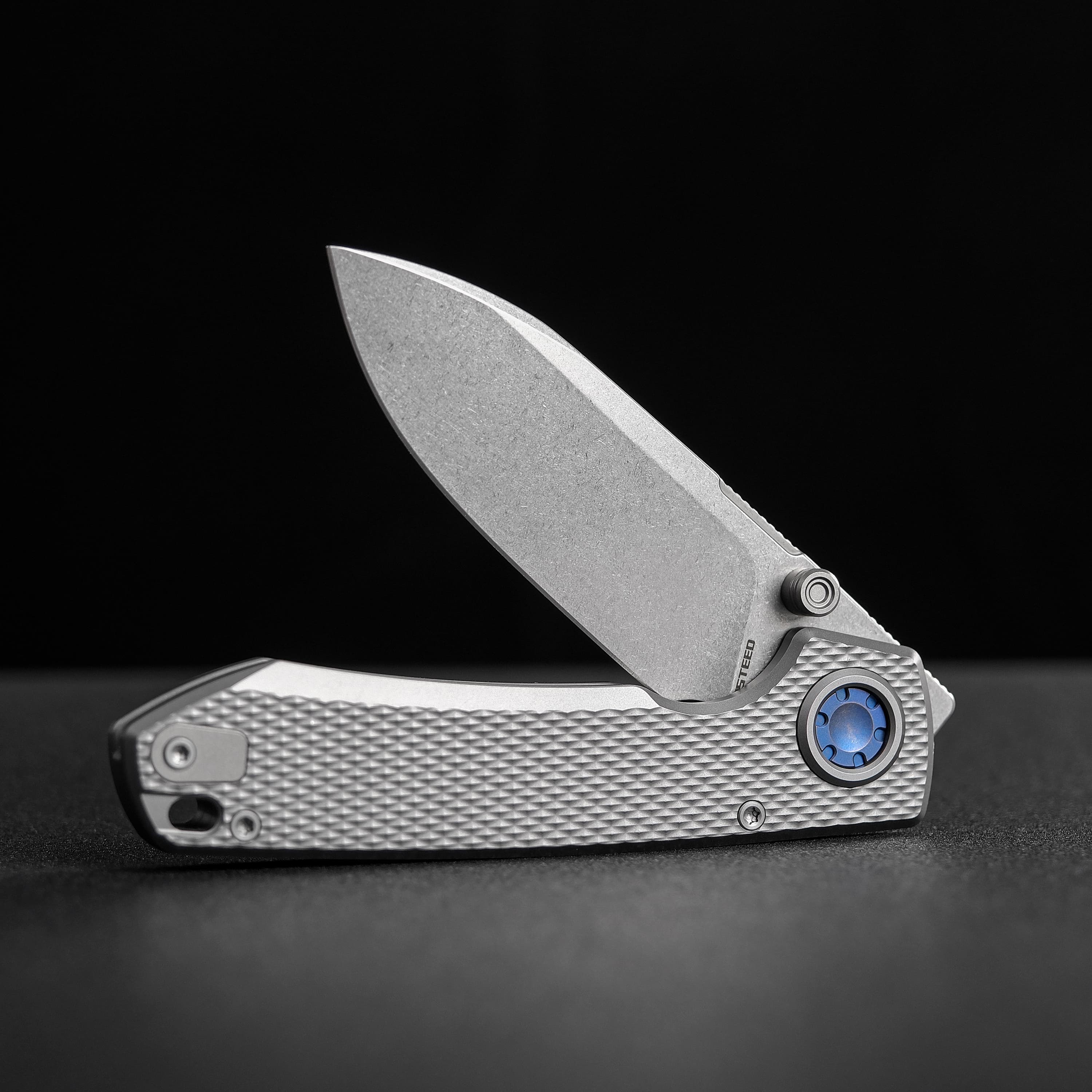 Raccoon® V -Vanchor Lock® (3.22" M390 Blade & Titanium Handle) - A4001